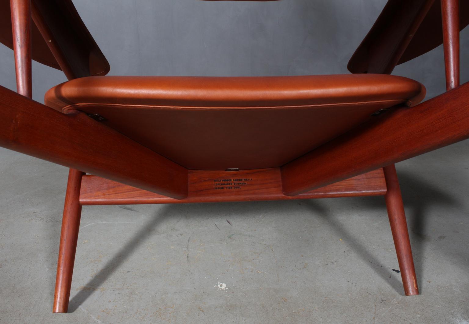 1950s Teak and Tan Leather Chieftain's Chair by Finn Juhl 10