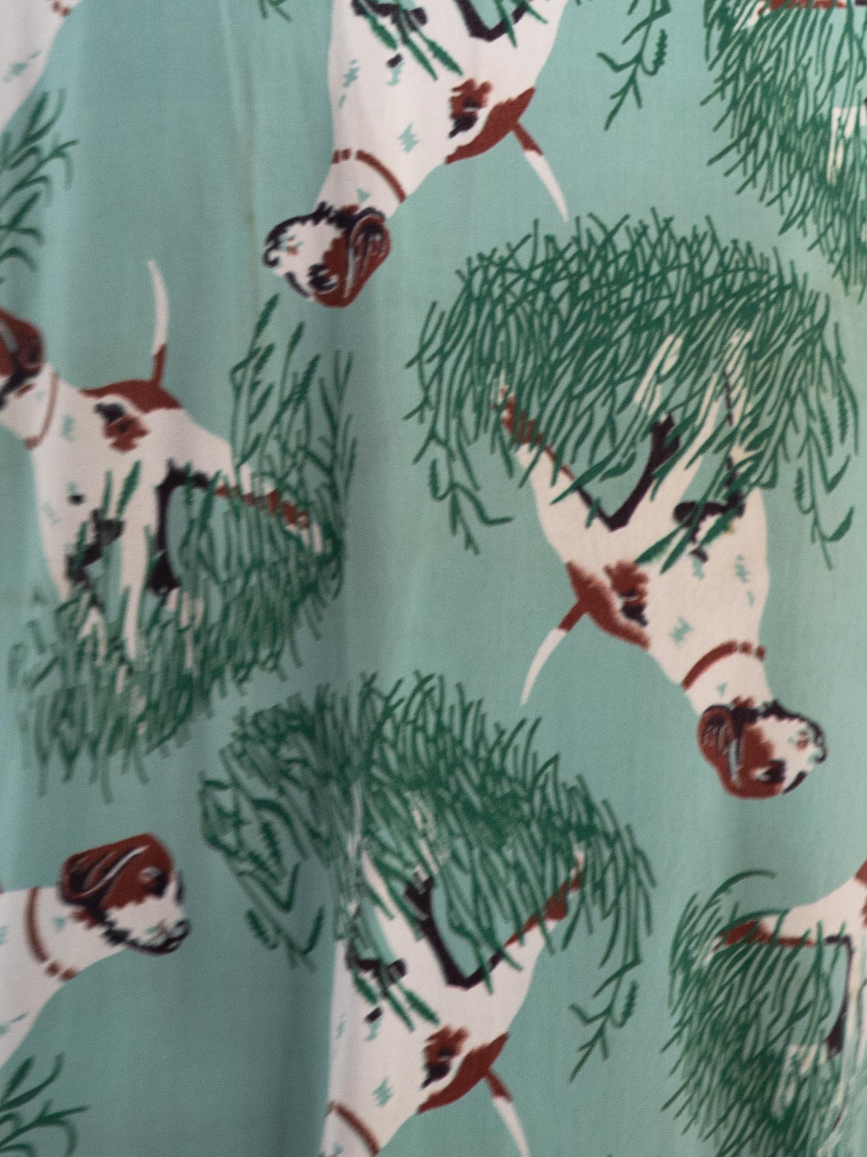 1940S Teal Rayon Solid Top And Hunting Dog Pants Pajamas Set For Sale 4