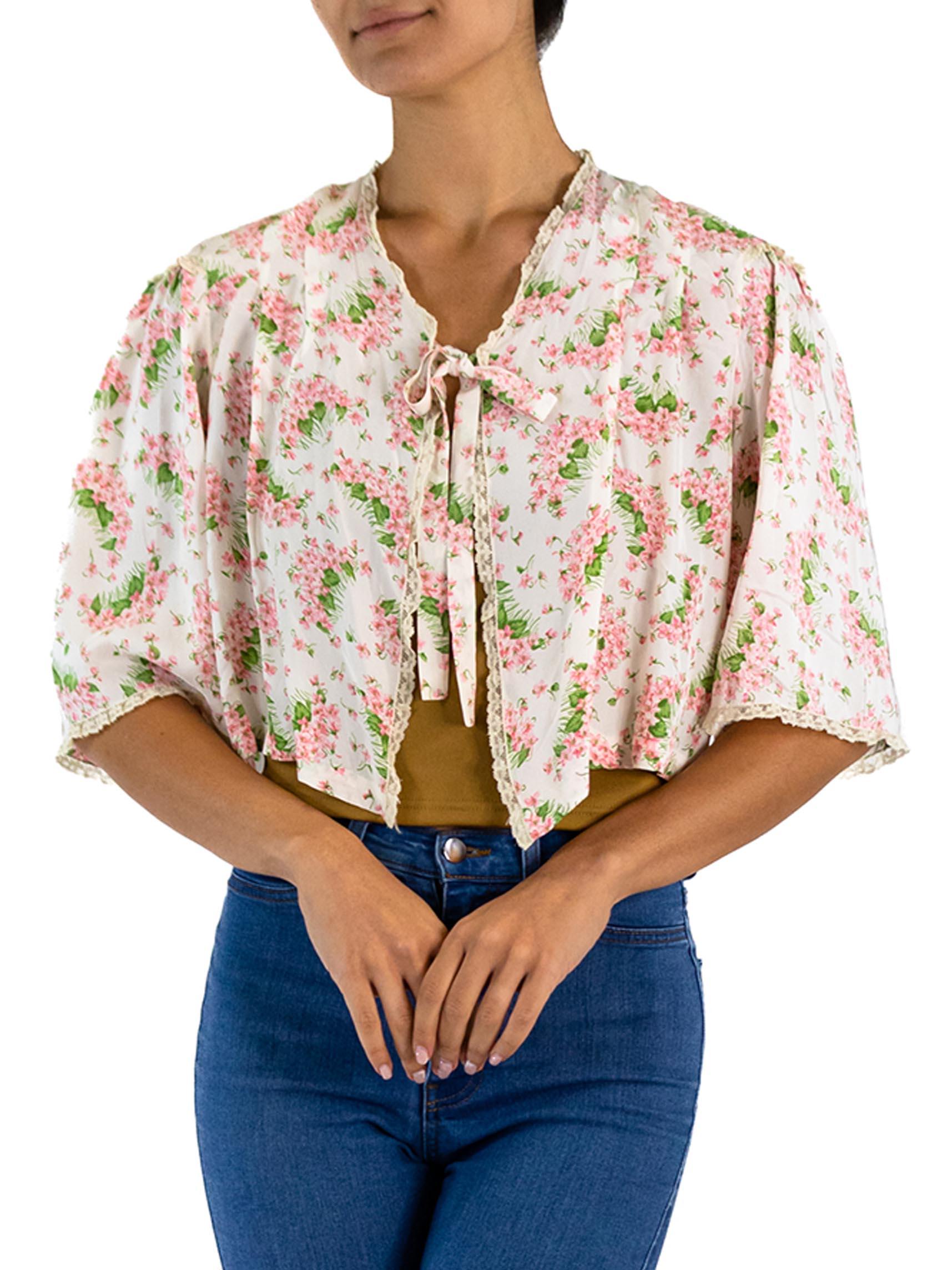 1940s Textron White Cold Rayon Pink Floral Bed Jacket  For Sale 1