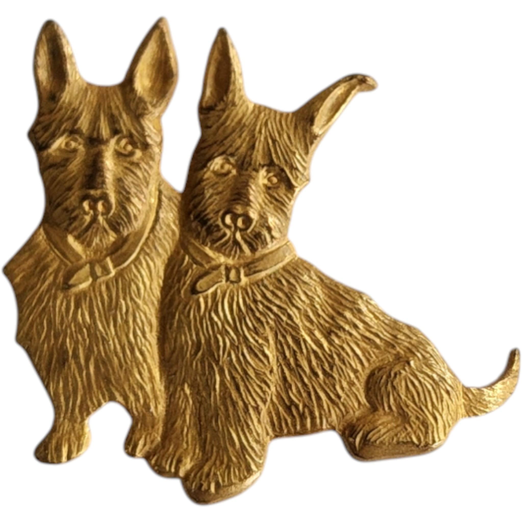 1940s Textured Brass Scottie Dog Figural Brooch