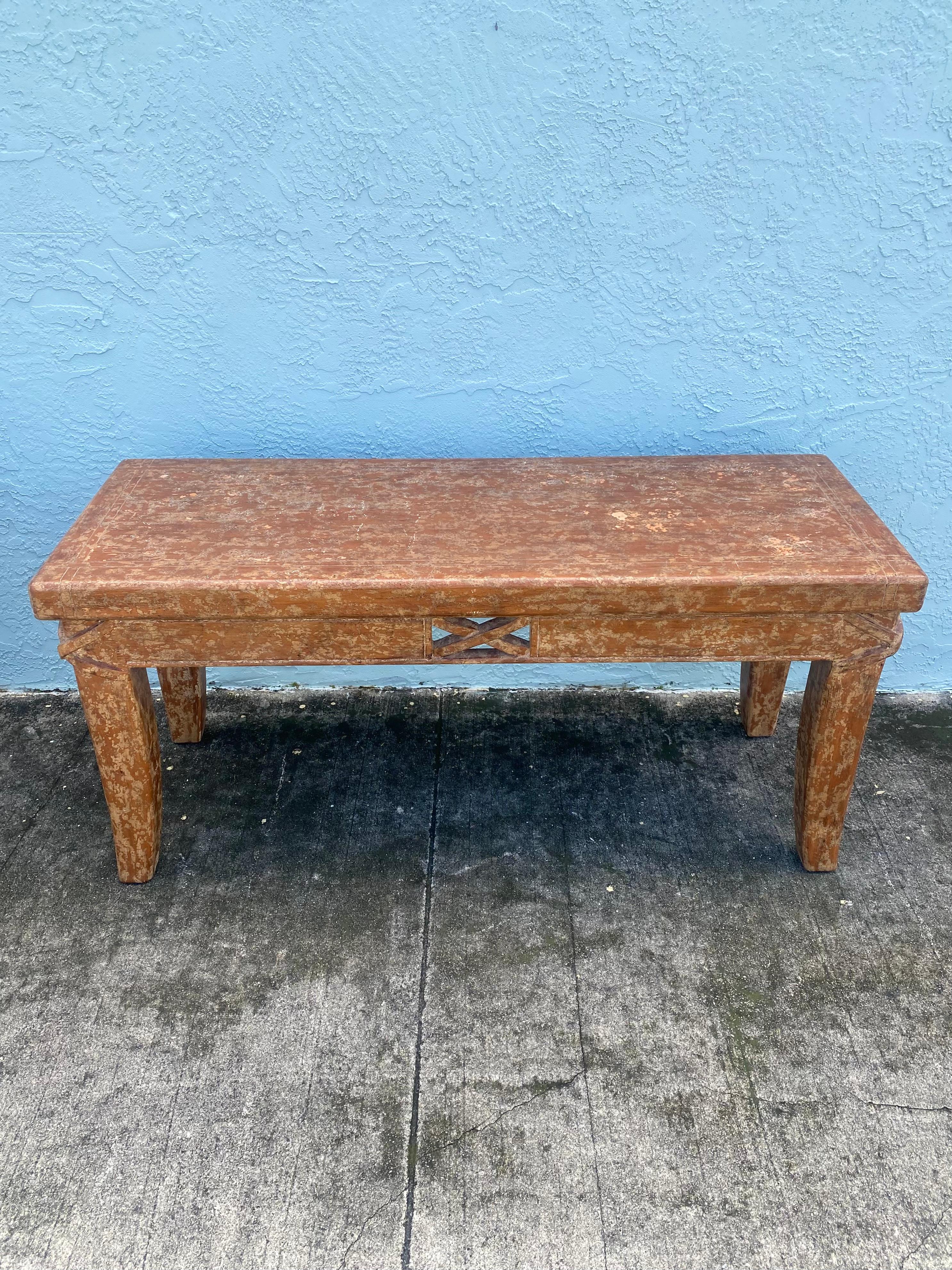 On offer on this occasion is one of the most stunning, table you could hope to find. This is an ultra-rare opportunity to acquire what is, unequivocally, the best of the best, it being a most spectacular and beautifully-presented table/desk.