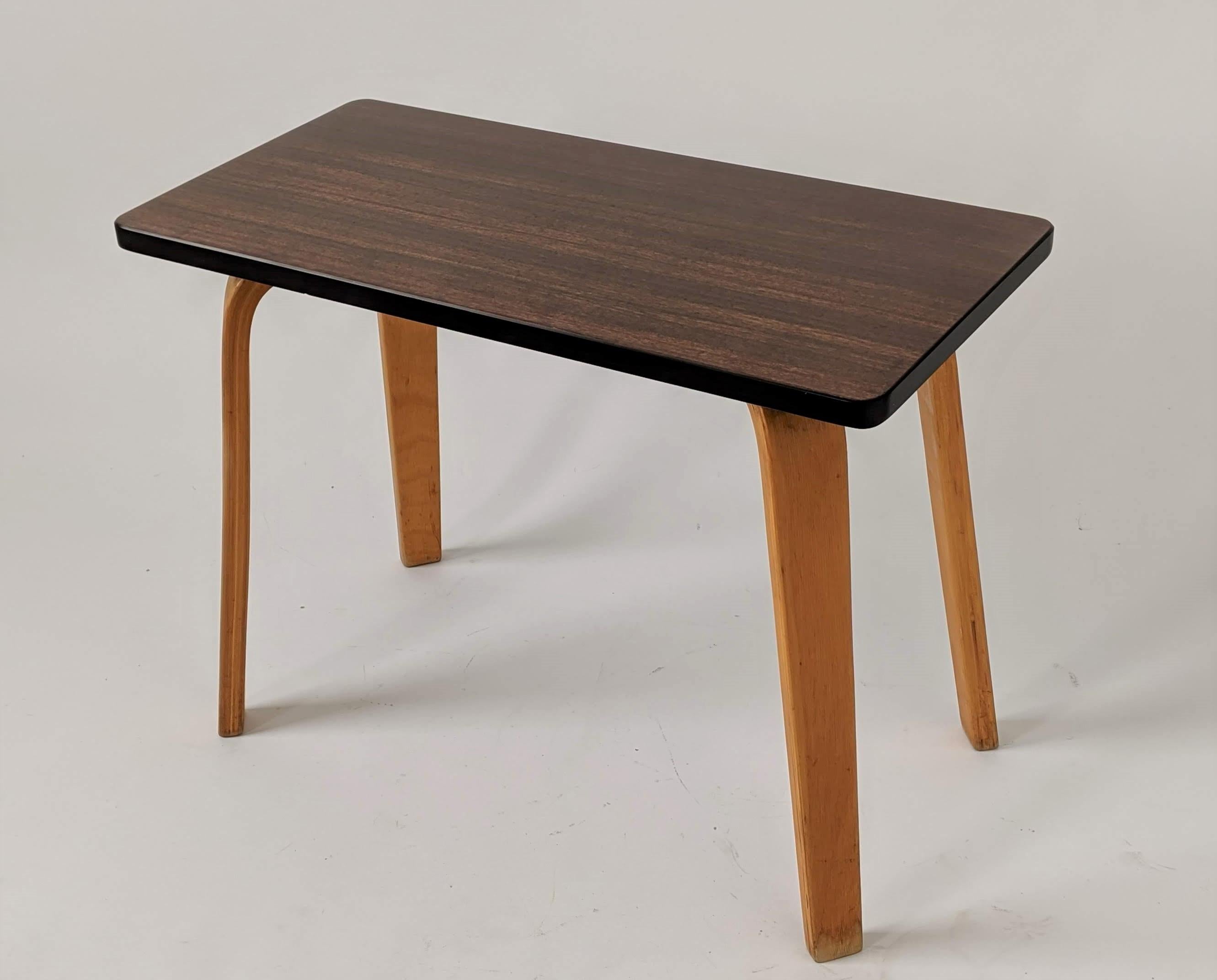1940s Thonet Formica Woodgrain finish  Side Table on Bentwood legs, USA For Sale 8