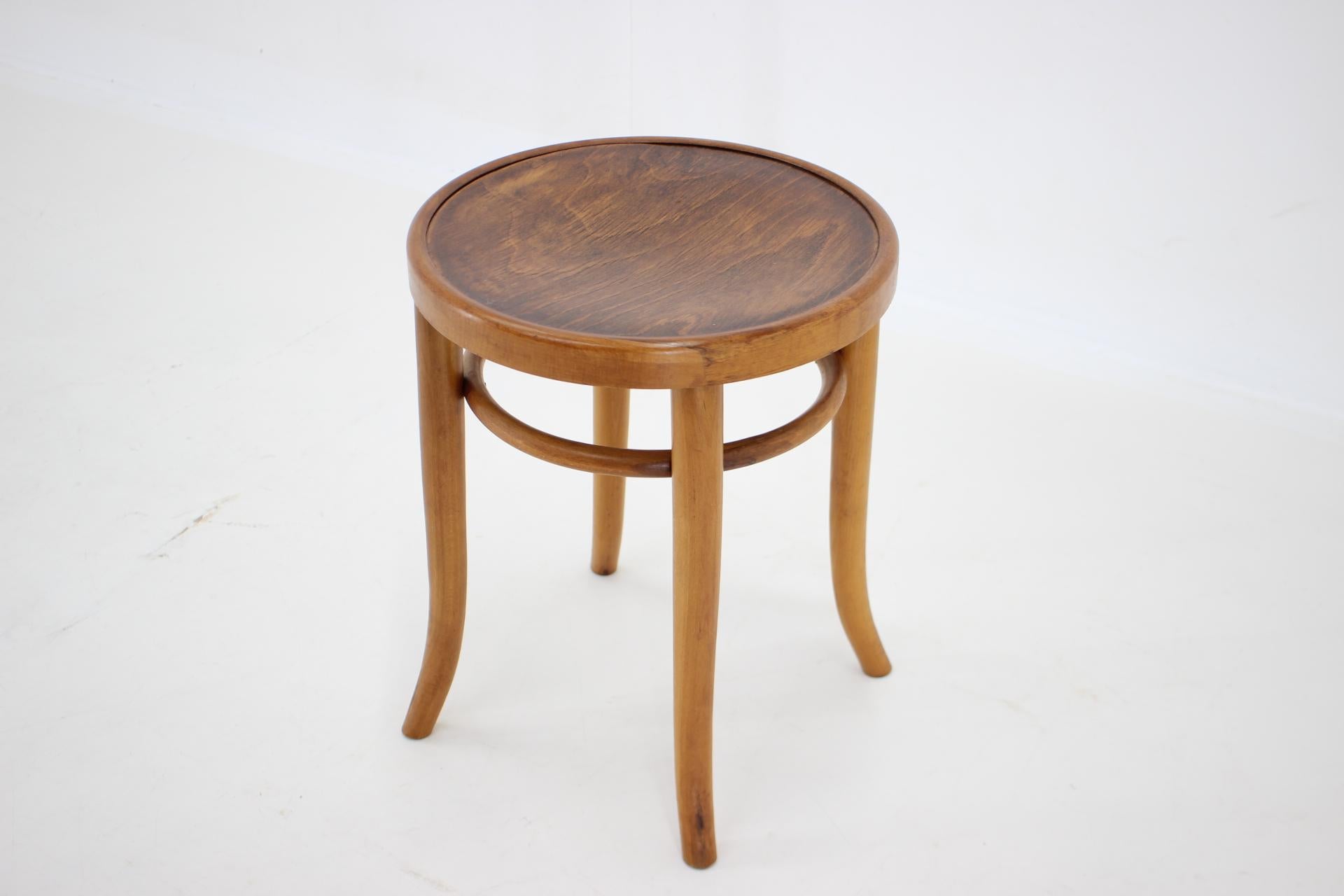 1940s Thonet Stool, Czechoslovakia In Good Condition In Praha, CZ