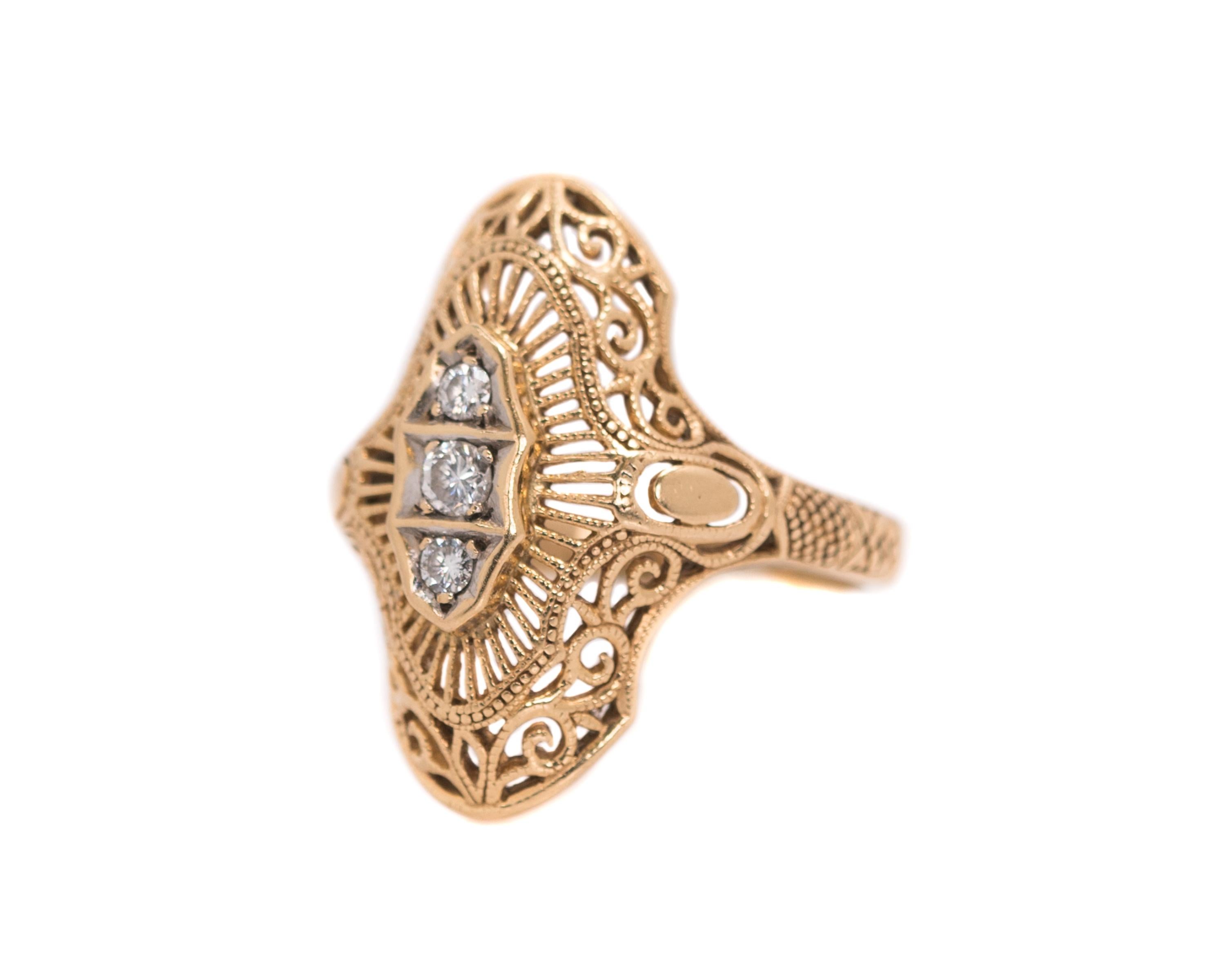 1940s Three-Stone Ring 0.10 Old Euro Diamonds and 14 Karat Yellow Gold Filigree In Good Condition In Atlanta, GA
