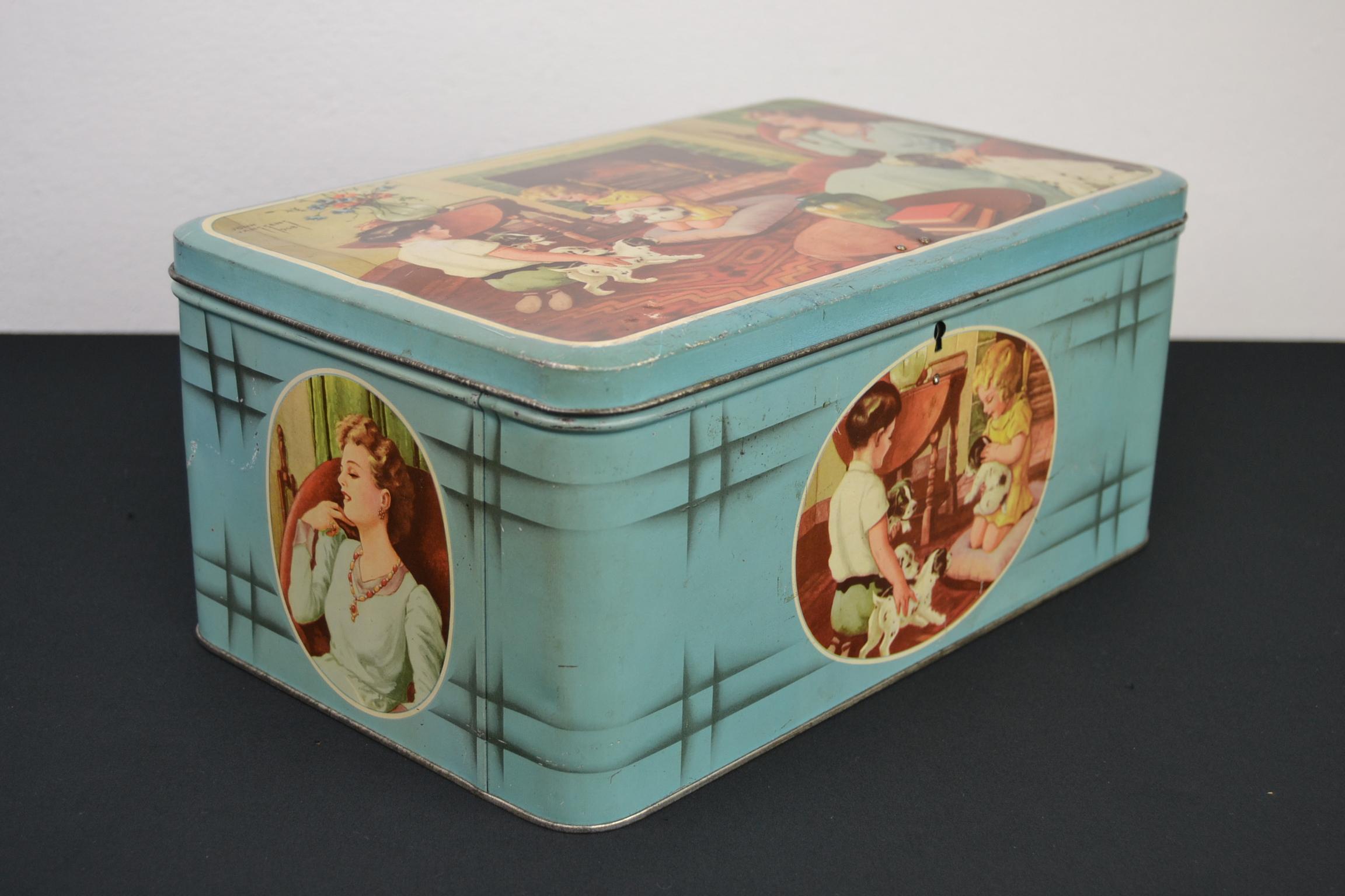 Metal 1940s Tin with Dogs and Children, Belgium For Sale
