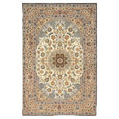 1940s Traditional Ivory Field Medallion Vintage Isfahan Hand-Knotted Wool Rug