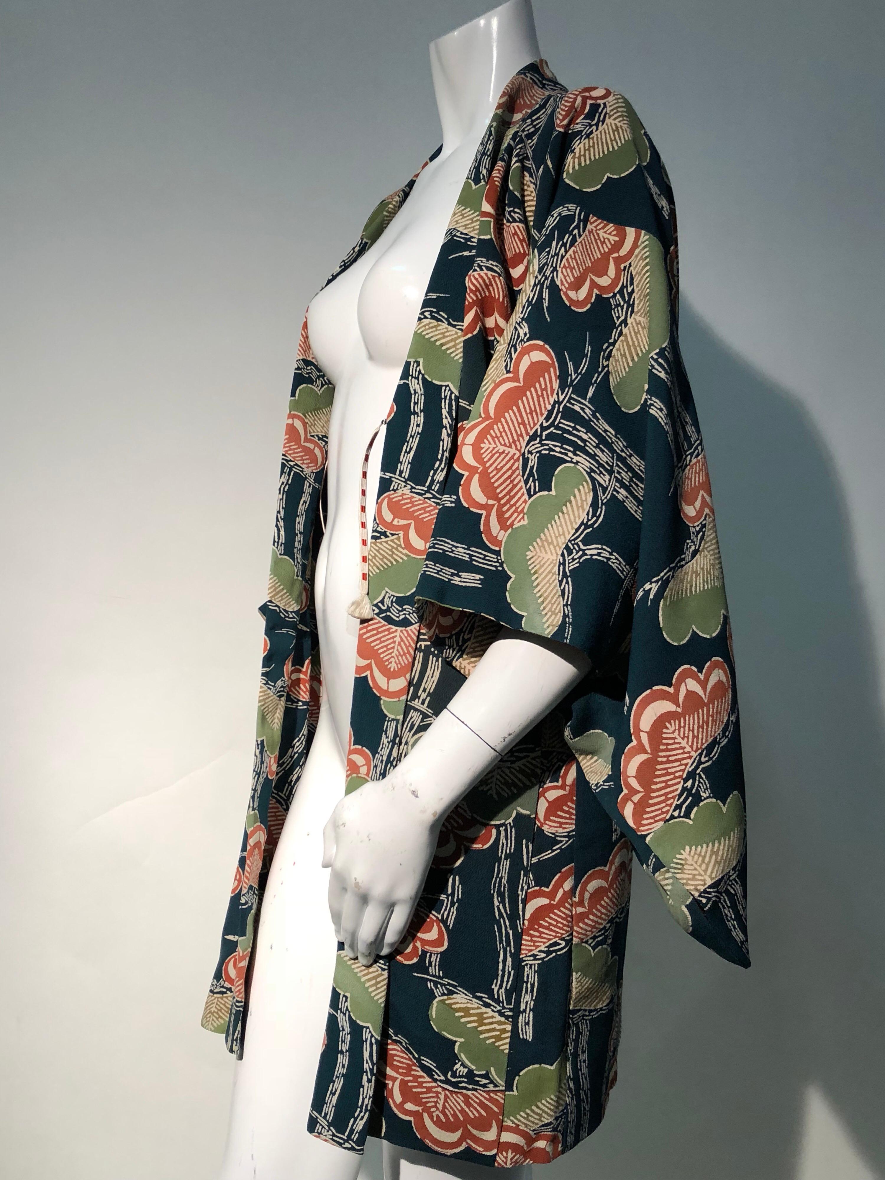 1940s Traditional Silk Kimono in Stylized Ginko Print Of Green Orange & Black In Excellent Condition For Sale In Gresham, OR