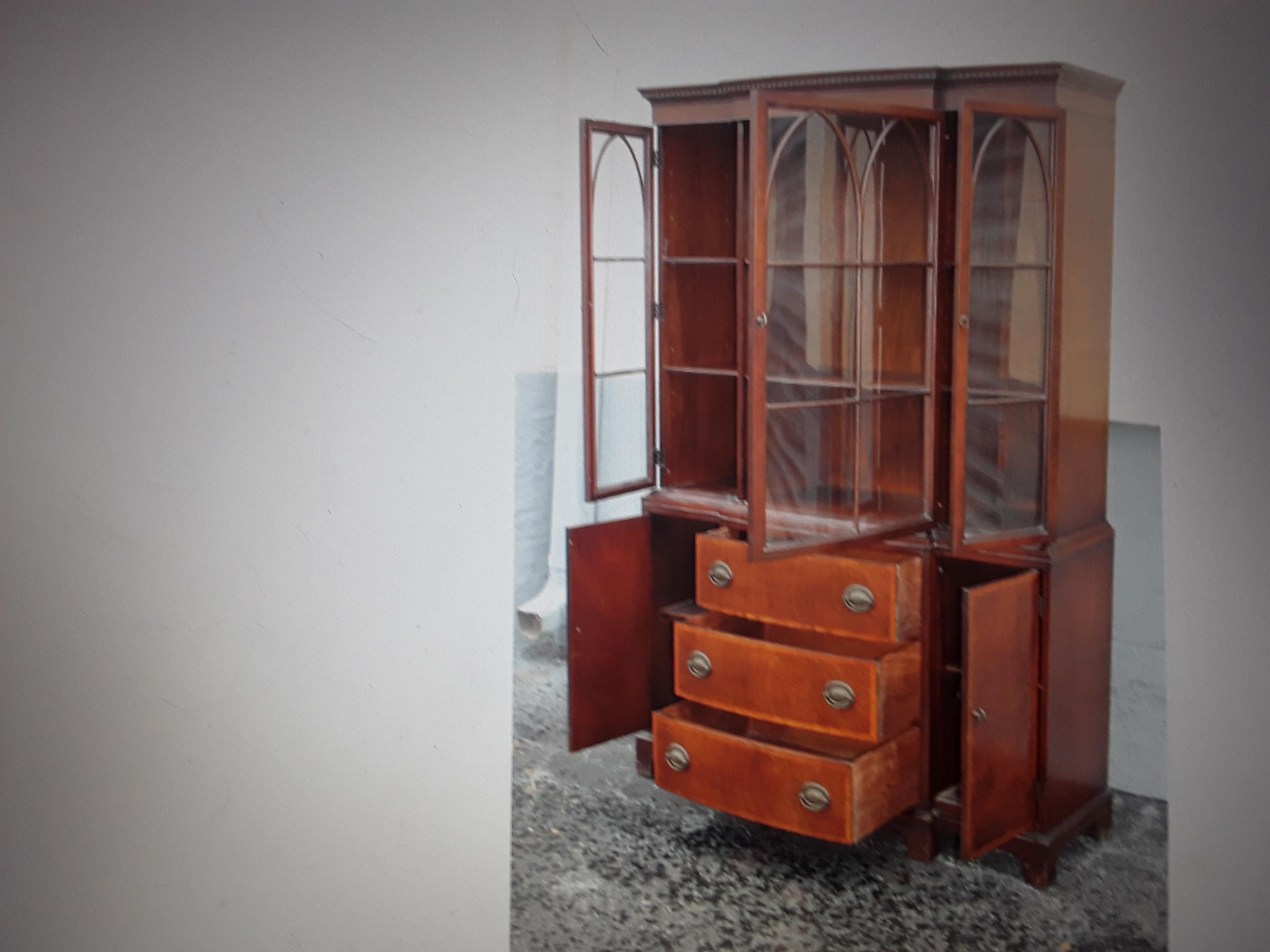 Mid-Century Modern 1940's Traditional style Tall Mahogany China/ Display Cabinet For Sale