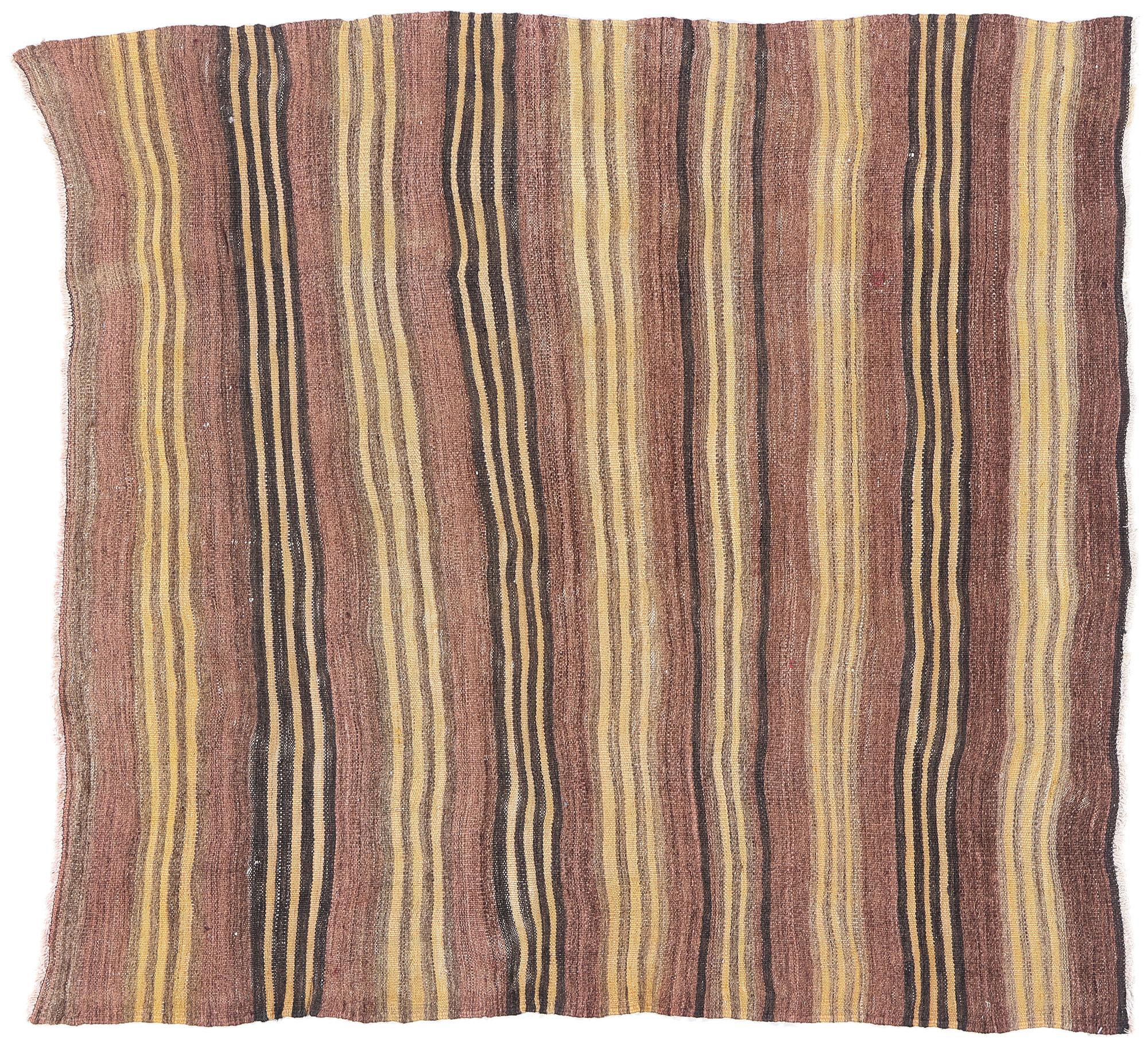Rug & Kilim turco del 1940 con strisce Bayadere, tappeto quadrato a strisce a trama piatta in vendita 3