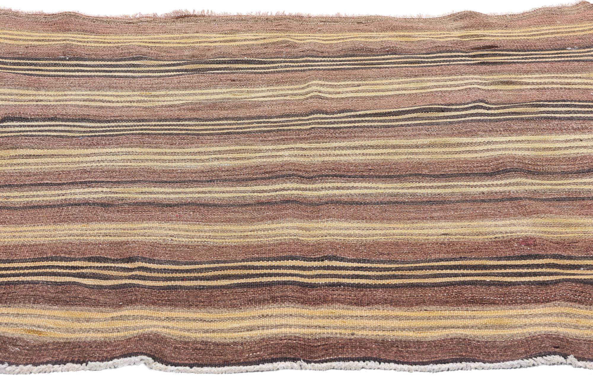 Turco Rug & Kilim turco del 1940 con strisce Bayadere, tappeto quadrato a strisce a trama piatta in vendita