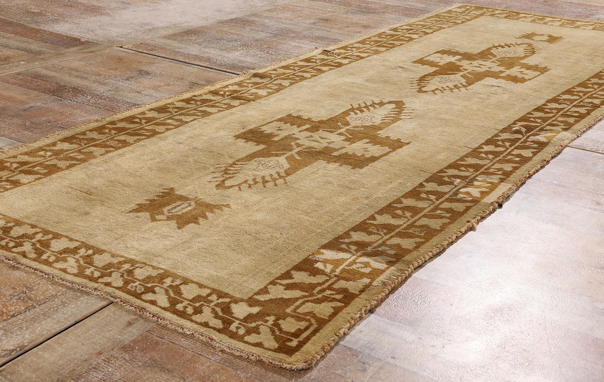 1940's Turkish Oushak Carpet with Modern Style and Warm, Neutral Colors For Sale 1