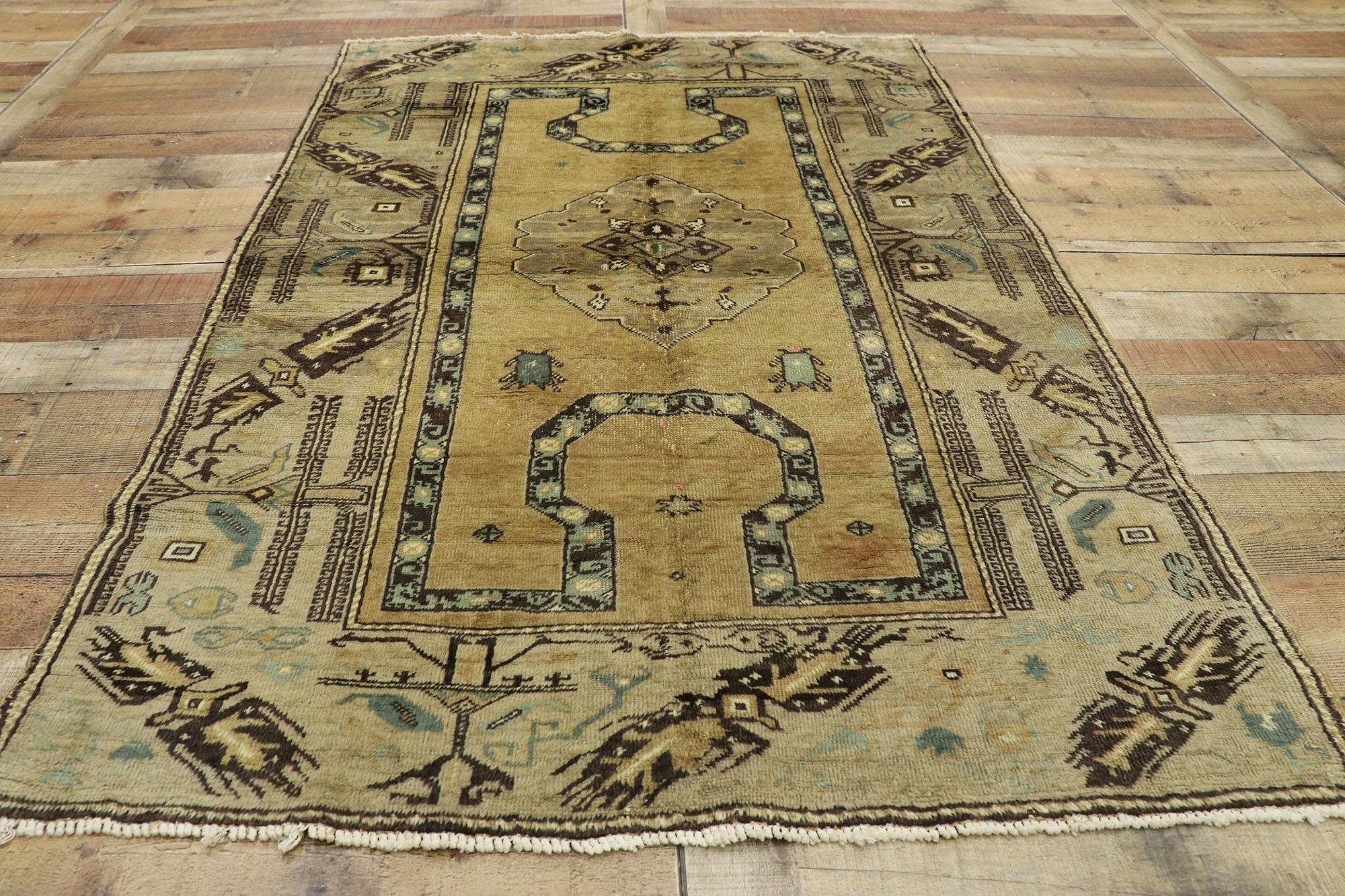 Tappeto Oushak turco degli anni '40 con stile moderno in vendita 1