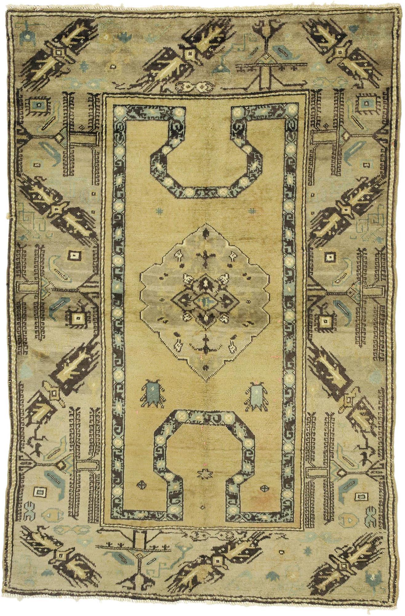 Tapis turc Oushak des années 1940 au style moderne