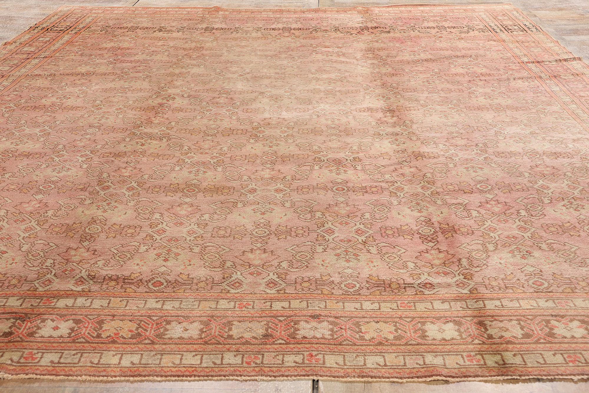 1940's Turkish Pink Oushak Carpet with Modern Style For Sale 1