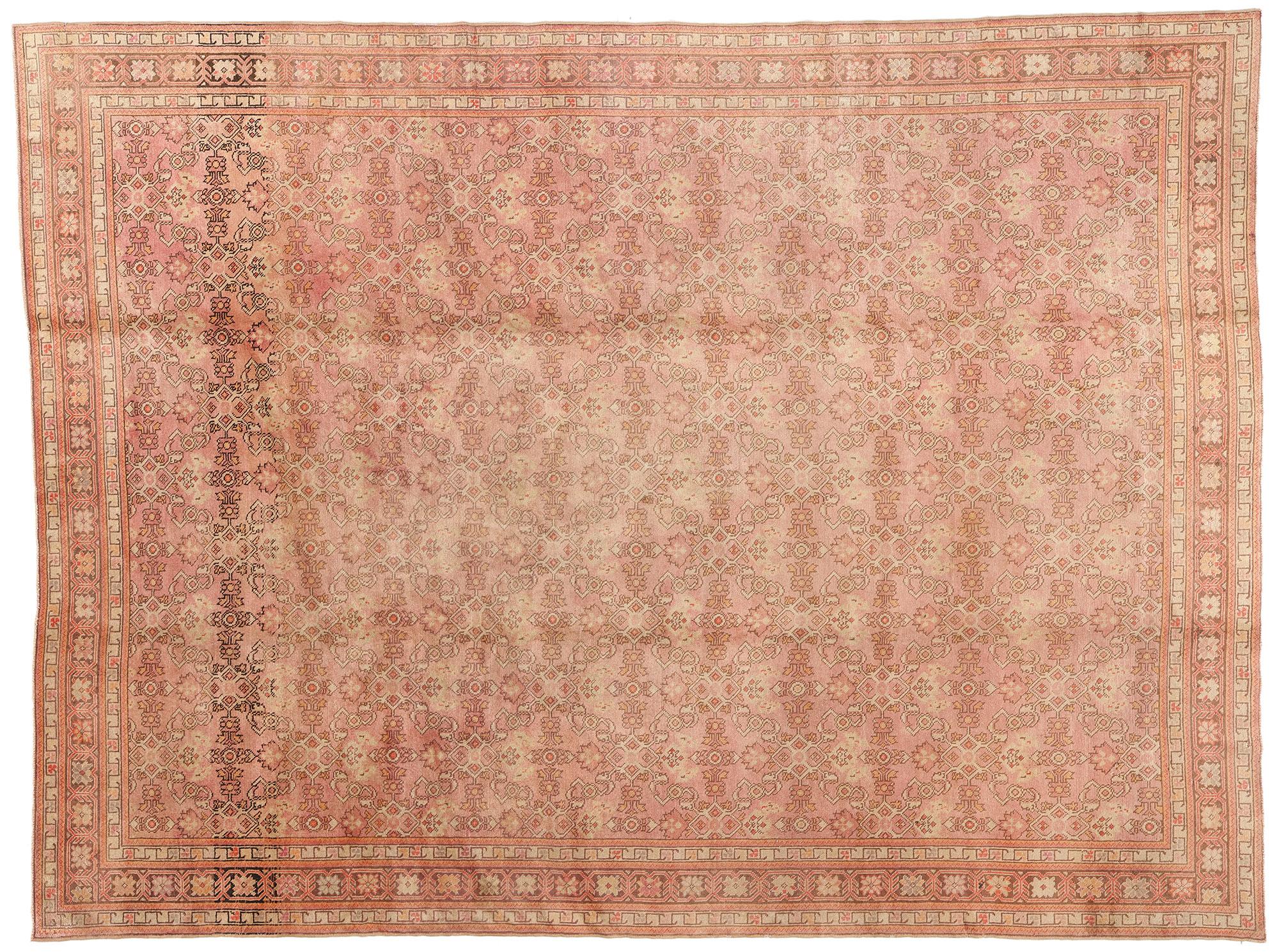 1940's Turkish Pink Oushak Carpet with Modern Style For Sale 3
