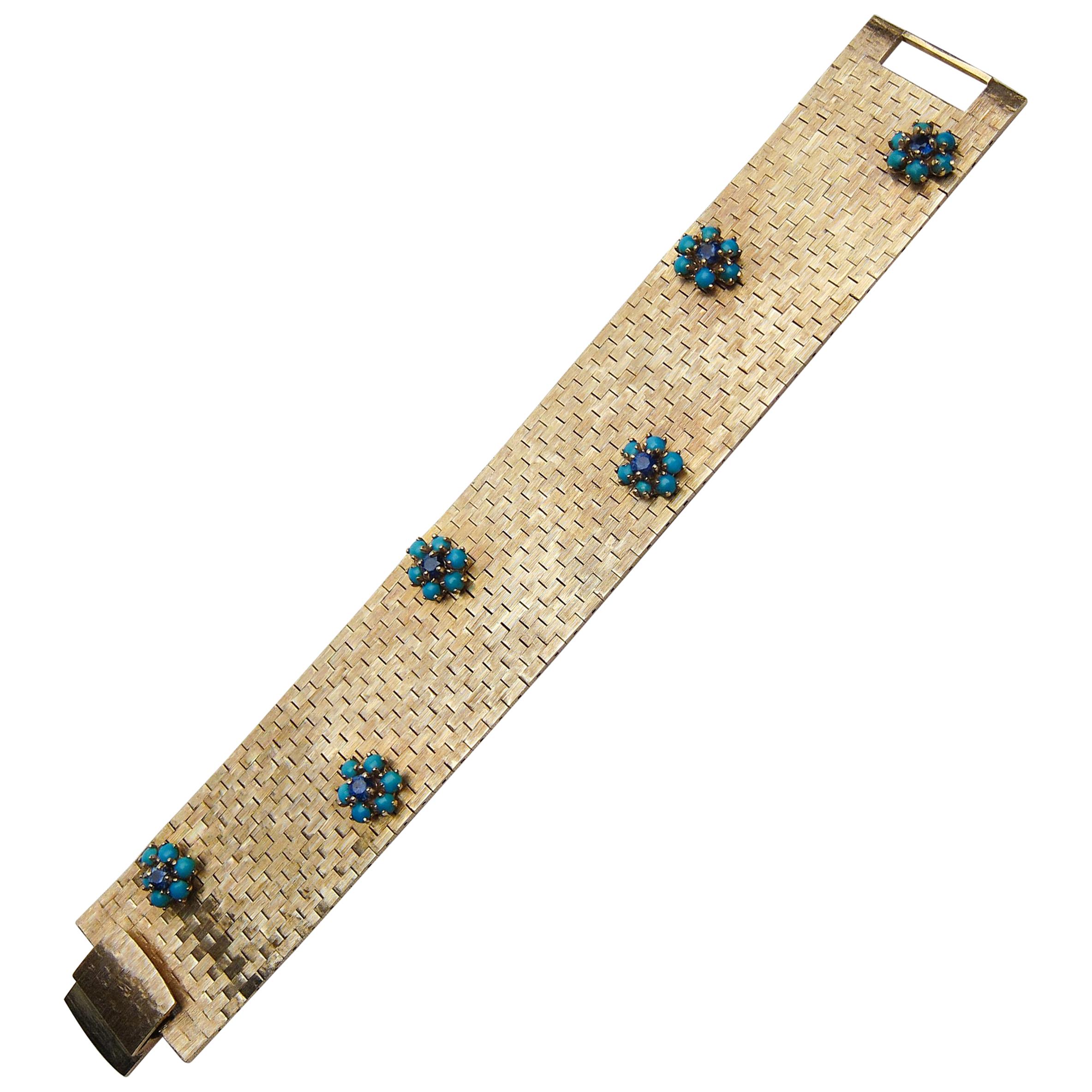 1940s Turquoise and Sapphire 14 Karat Gold Mesh Bracelet For Sale