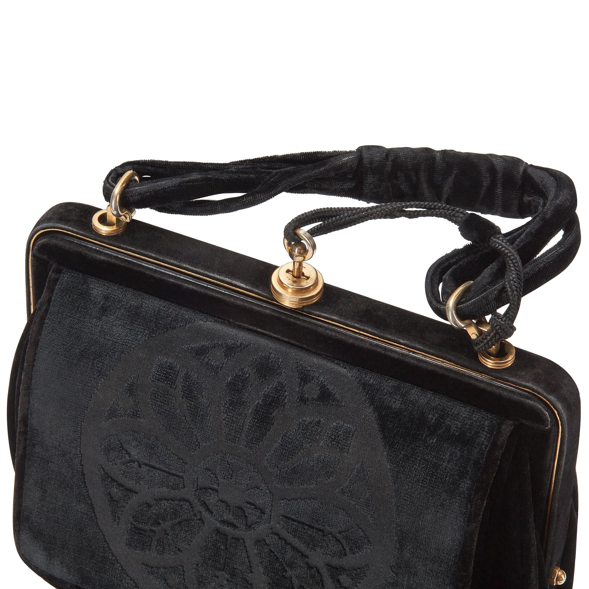 1940s Venetian Black Velvet and Leather Bag In Good Condition For Sale In London, GB