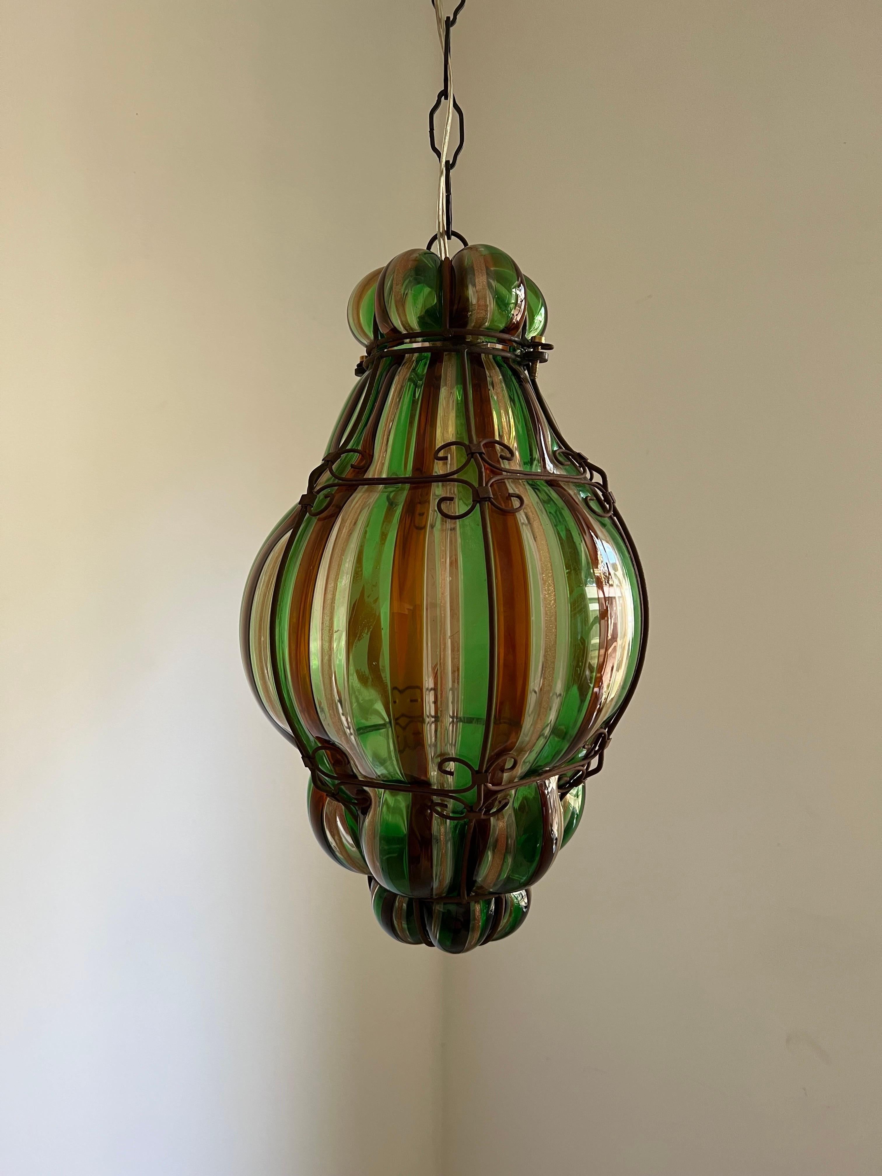 1940s Venini Lantern in Murano Glass by Fulvio Bianconi For Sale 4