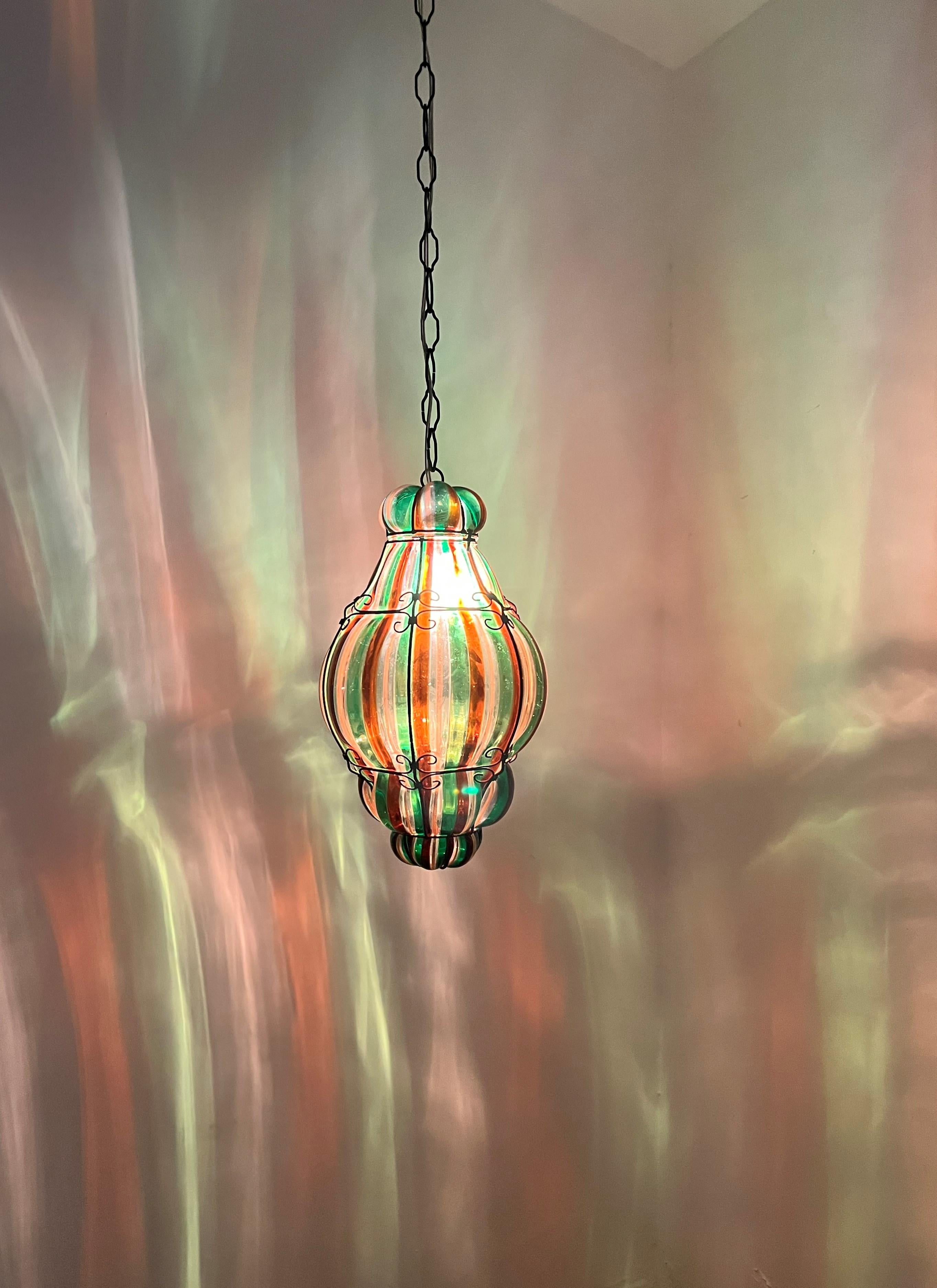 1940s Venini Lantern in Murano Glass by Fulvio Bianconi In Good Condition For Sale In Merida, Yucatan
