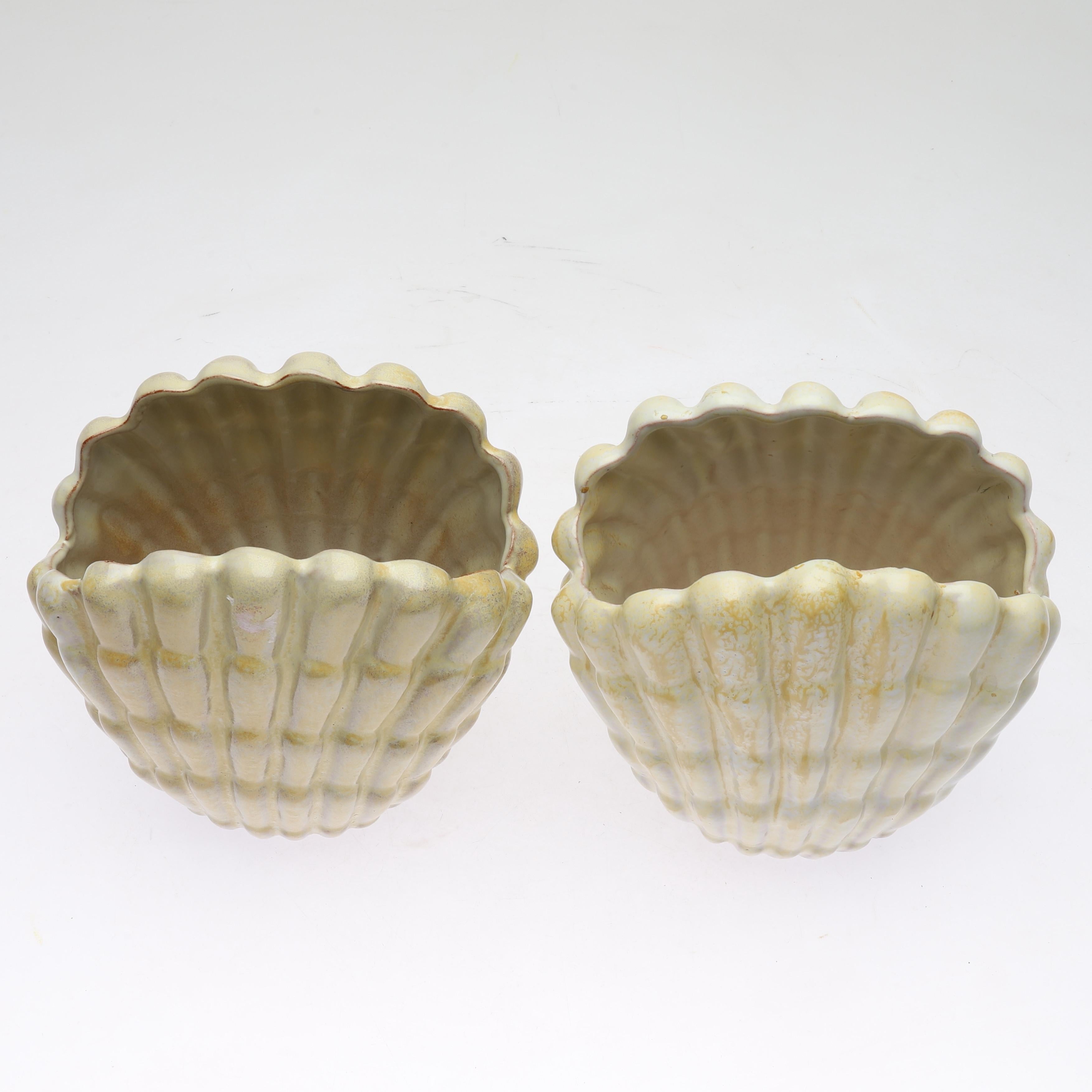 1940's Vicke Lindstrand, a Pair of Ceramic Seashell Vases, Upsala Ekeby, Sweden For Sale 1