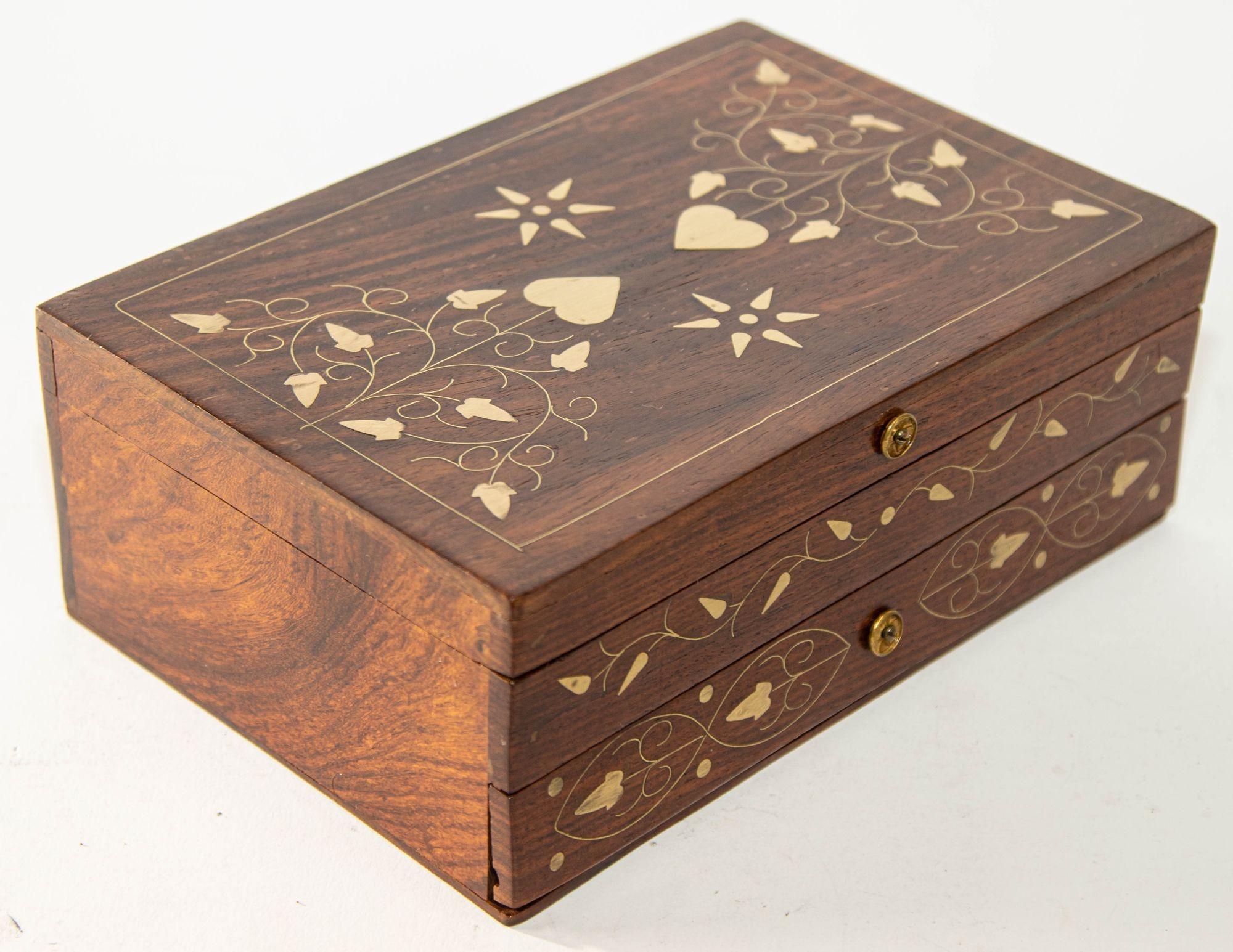 1940s Victorian Anglo Indian Box in Brass and Bone Inlaid 1