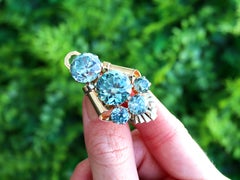 1940s Vintage 34.92 Carat High Zircon and 9k Yellow Gold Pendant / Brooch