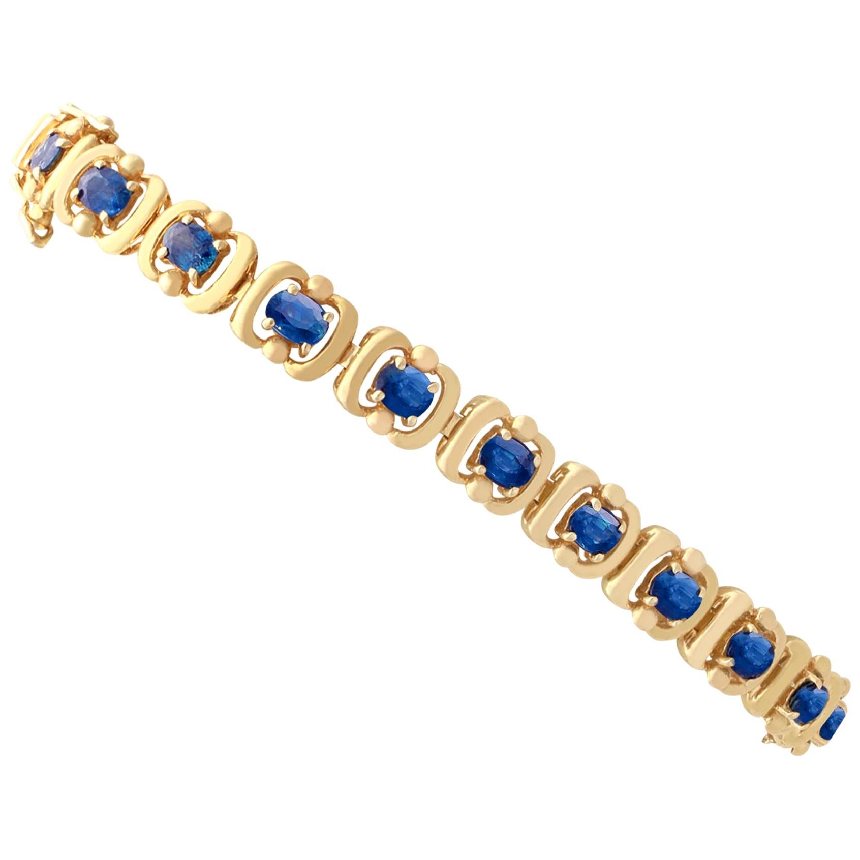 1940s Vintage 4.60 Carat Blue Sapphire Yellow Gold Bracelet