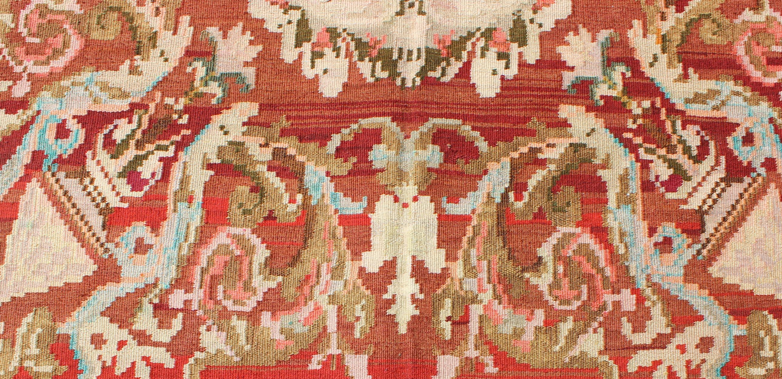 Tissé à la main Tapis Kilim bessarabique vintage des années 1940 aux couleurs vives