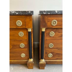 1940er Vintage Biedermeier Nussbaum Nachttische Nero Portoro Marmorplatte - Ein Paar