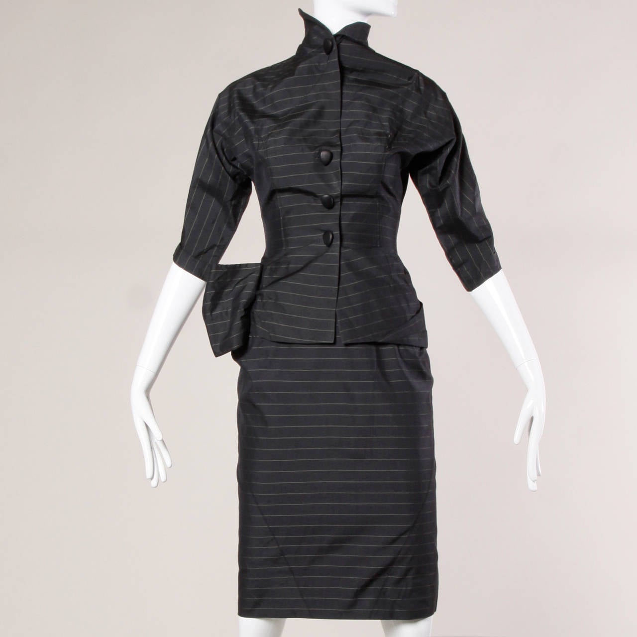 1940s Vintage Couture Silk & Wool Pin Striped Jacket + Skirt Suit Ensemble In Excellent Condition For Sale In Sparks, NV