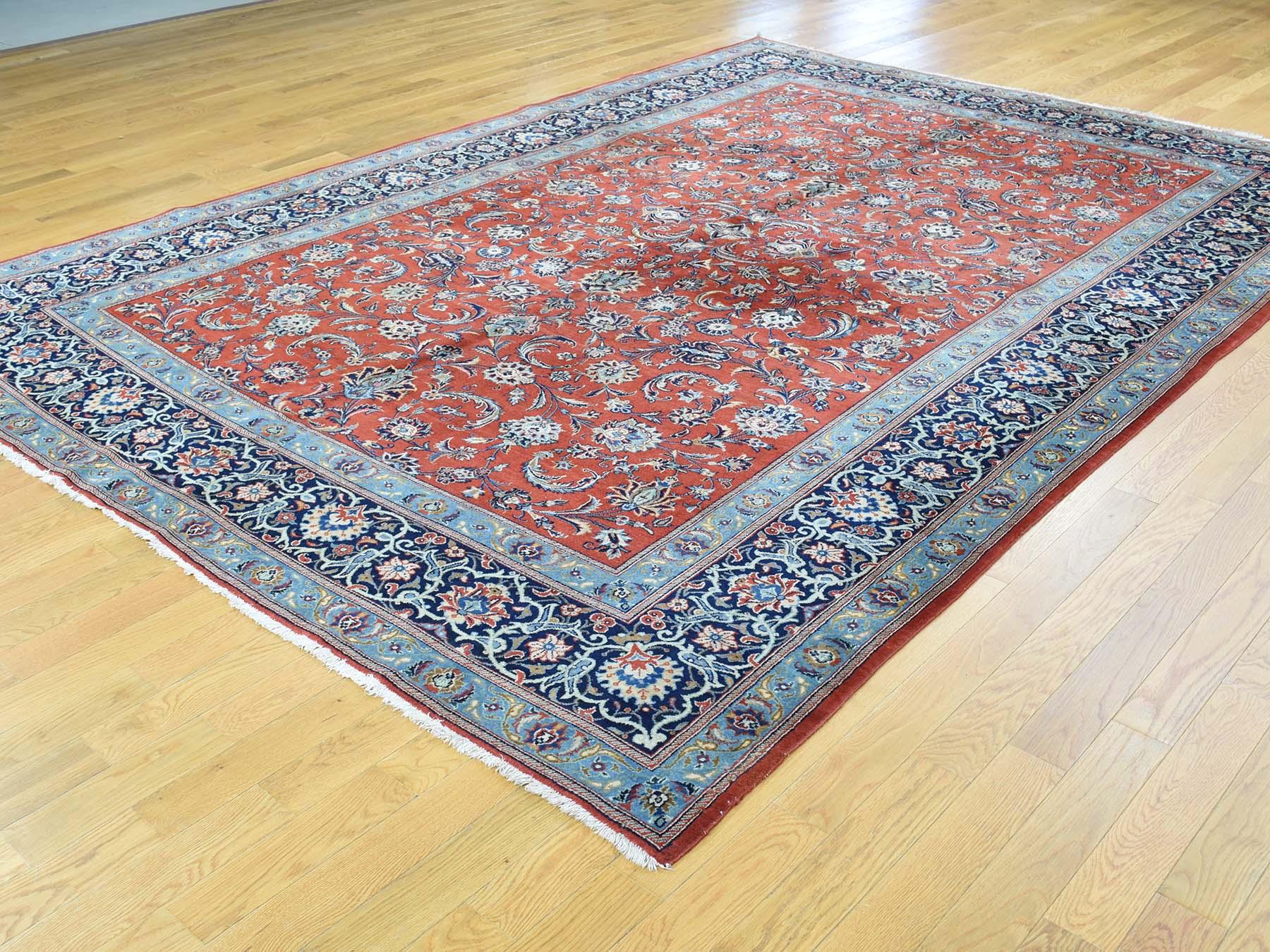Hand-Knotted 1940s Vintage Hand Knotted Persian Kashan Full Pile All-Over D Rug For Sale