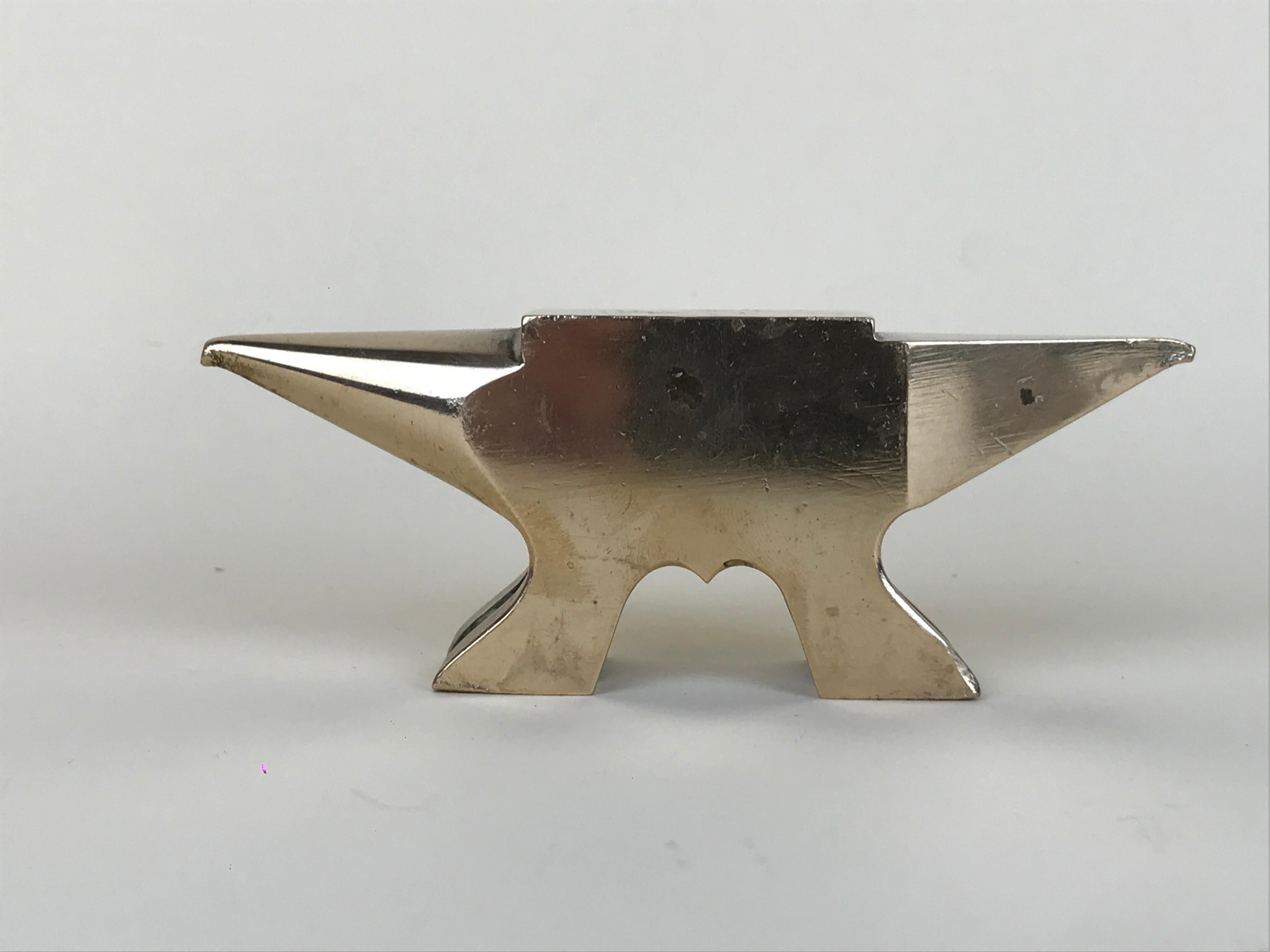1940s Vintage Little Bronze Anvil Made in Italy In Good Condition For Sale In Milan, IT