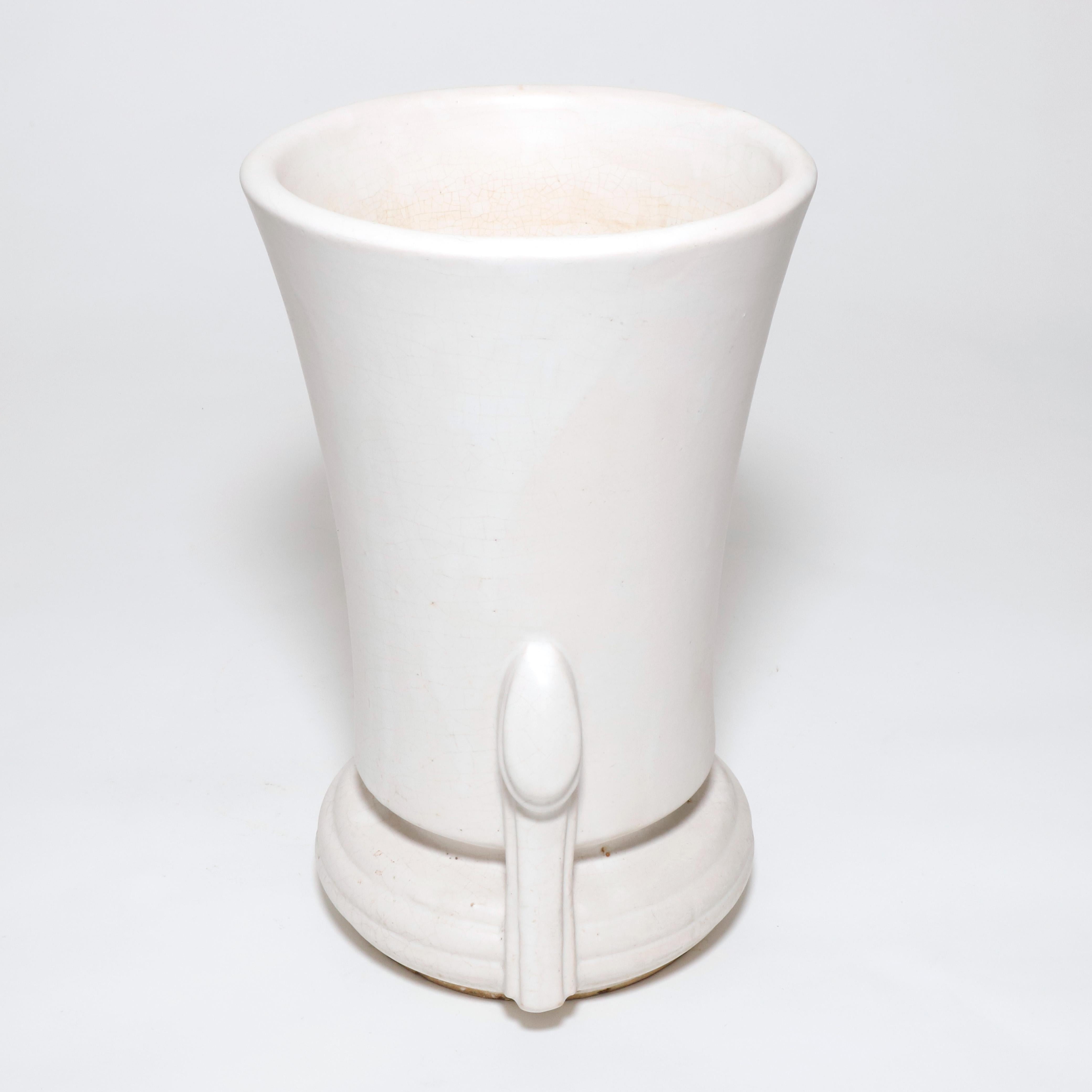 Vintage-Vase aus McCoy-Keramik von Hanson Nissen aus den 1940er Jahren (Art déco) im Angebot