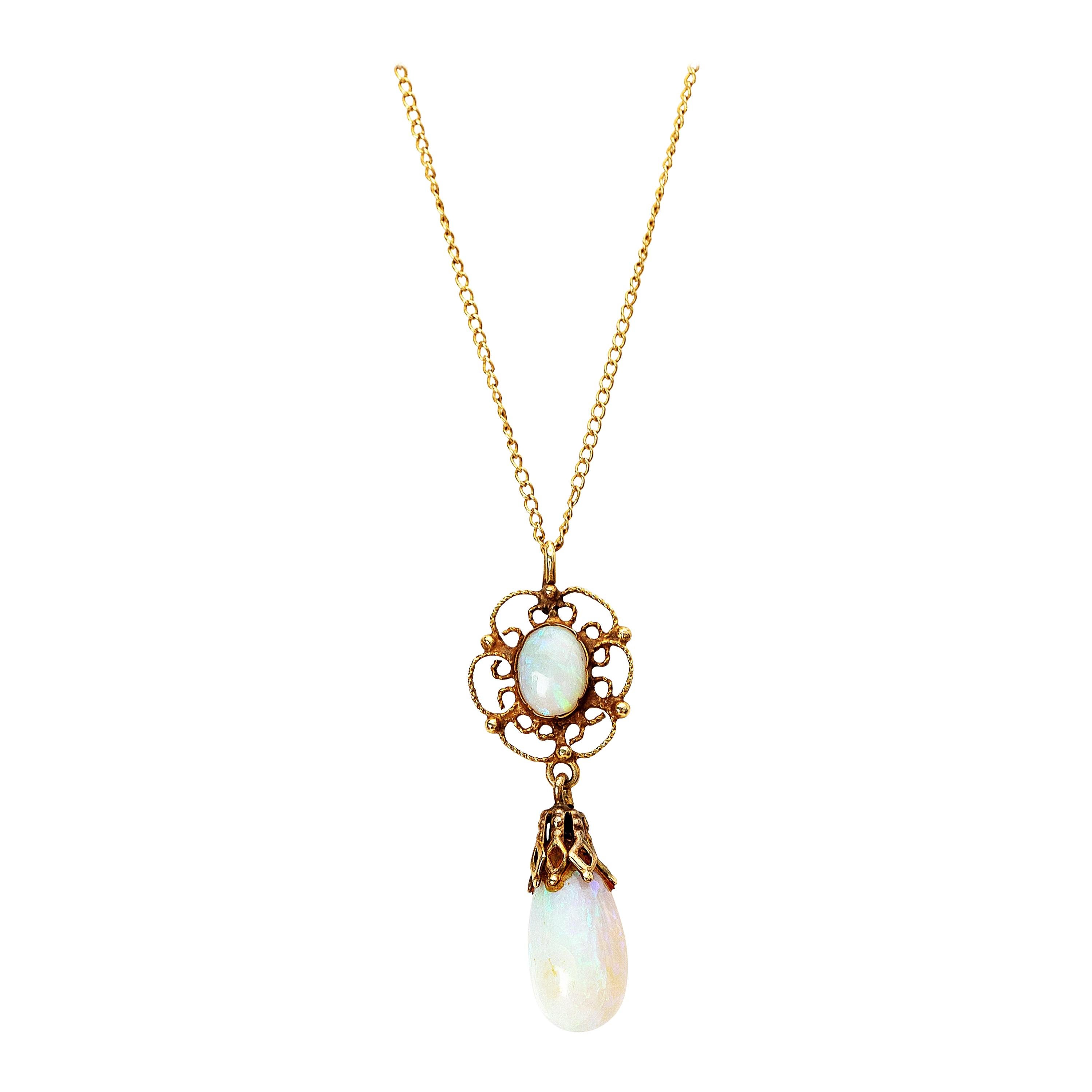 1940s Vintage Opal Lavalier Necklace