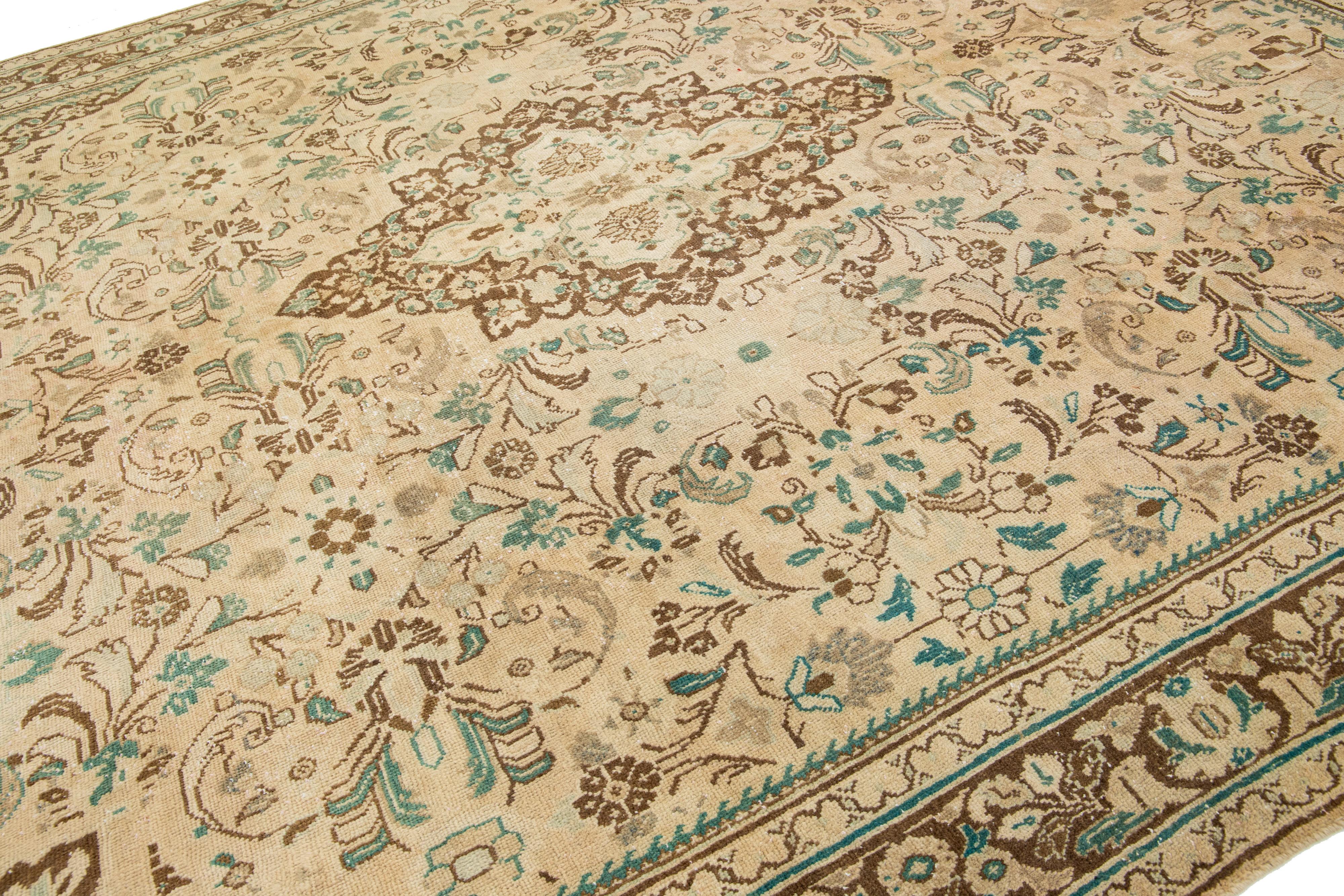 Islamic 1940s Vintage Persian Mahal Wool Rug Handmade with Tan Color Field For Sale