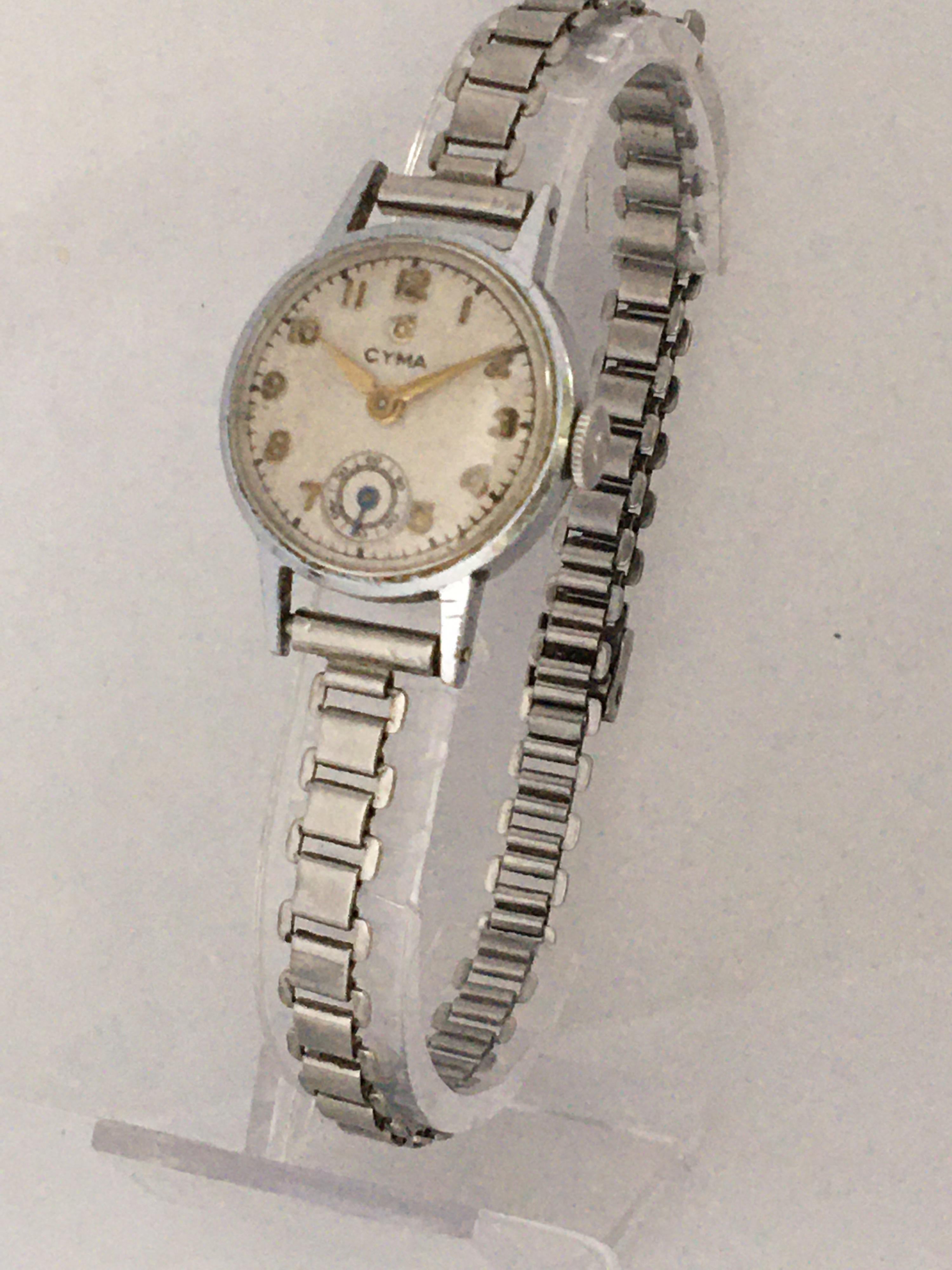 1940s Vintage Stainless Steel Ladies Cyma Mechanical Watch For Sale 3