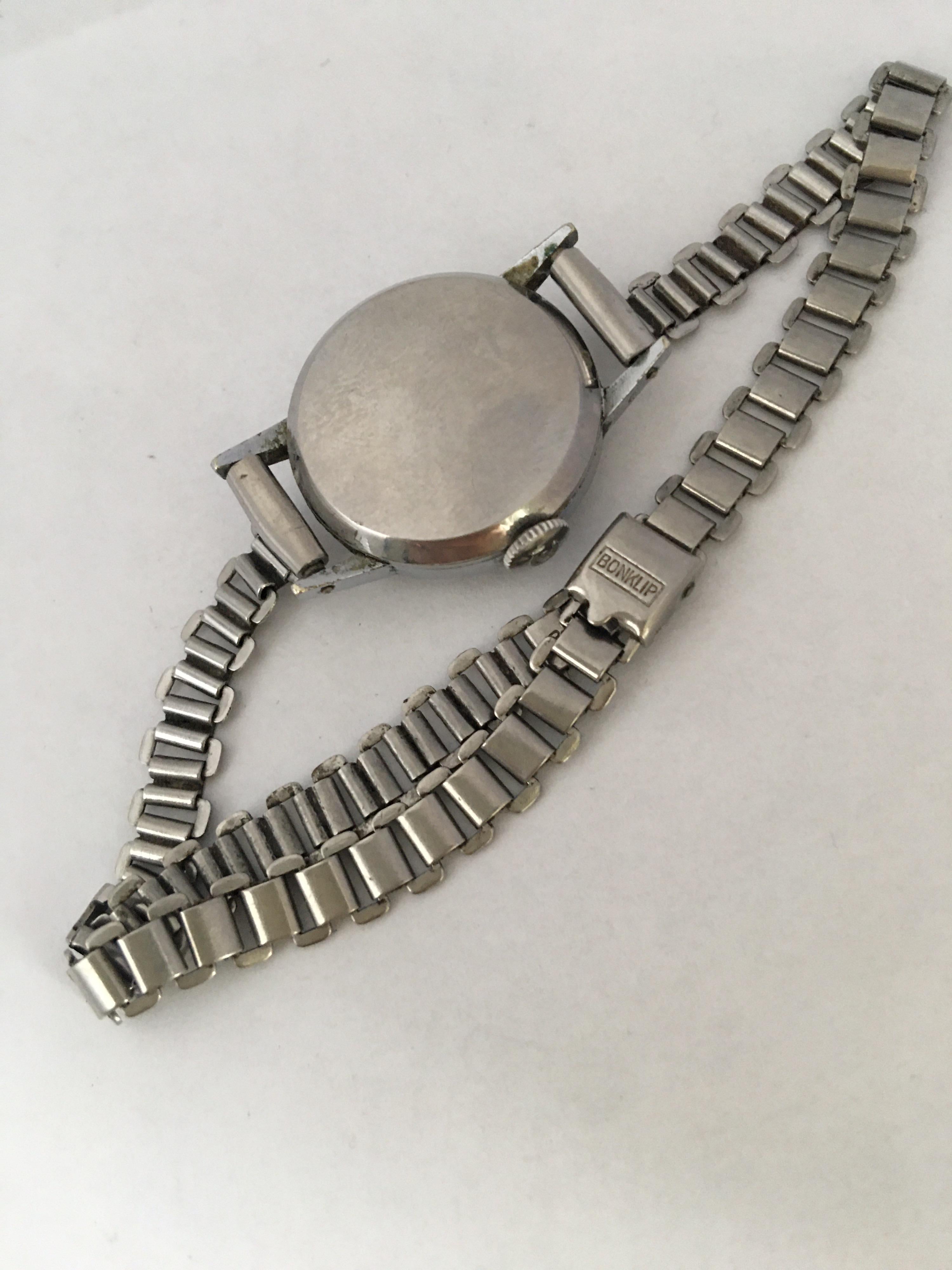 1940s Vintage Stainless Steel Ladies Cyma Mechanical Watch For Sale 5