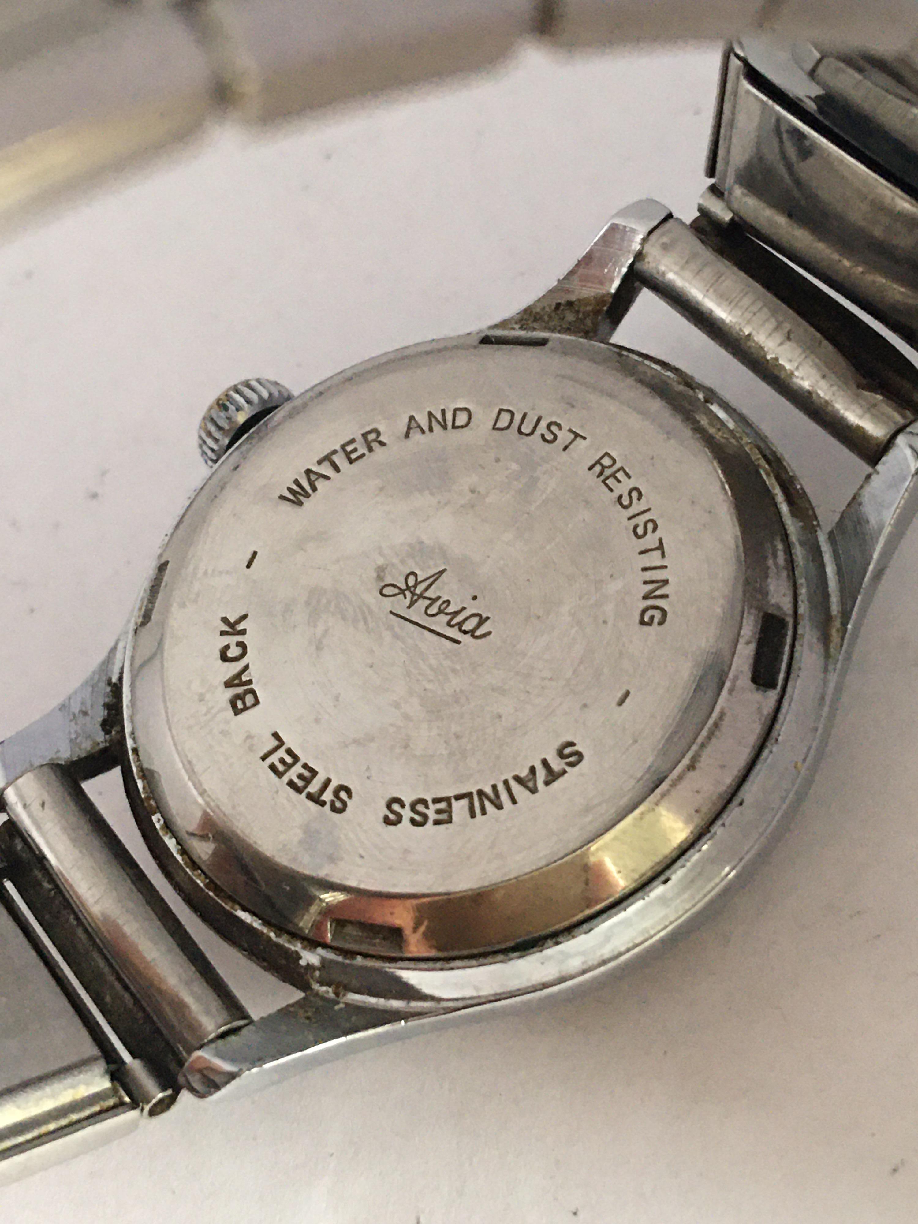 Women's or Men's 1940s Vintage Steel and Stainless Steel Back Avia Mechanical Watch