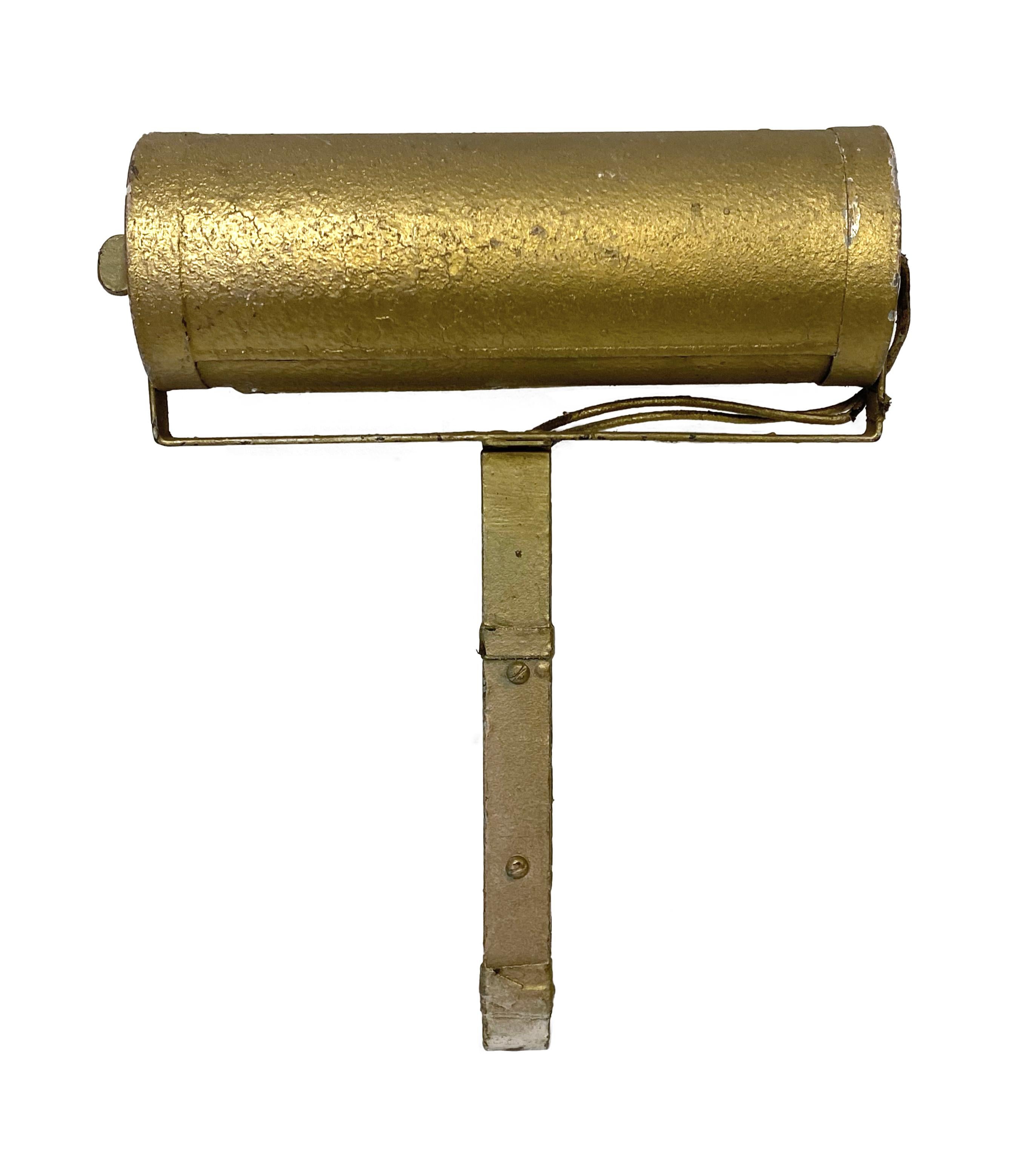 Lampe d'applique en acier vintage des années 1940, de type industriel ou à peindre
