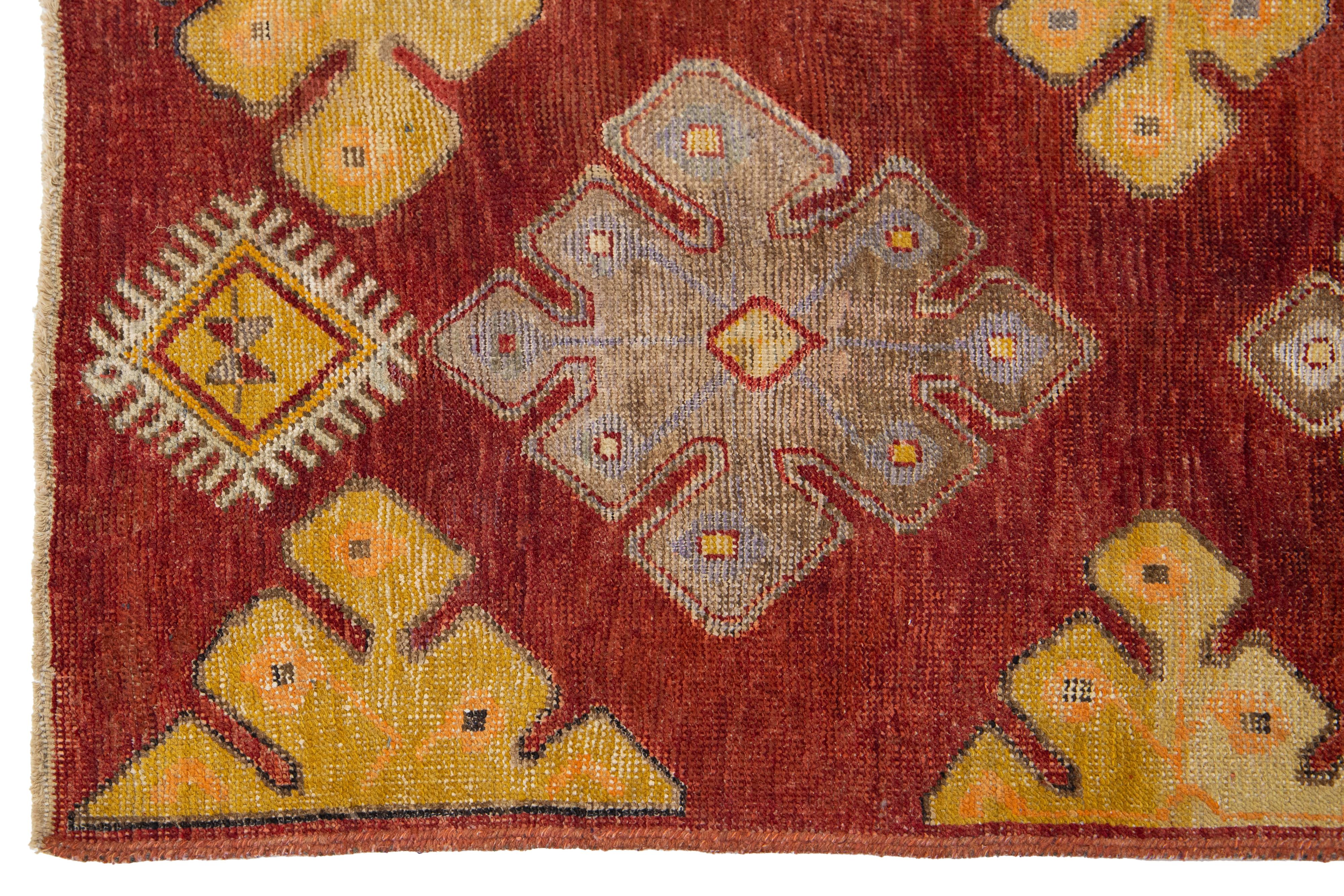 1940er Jahre Vintage Türkischer Anatolischer Woll-Läufer aus der Türkei in Rot mit Stammesmotiv (Wolle) im Angebot