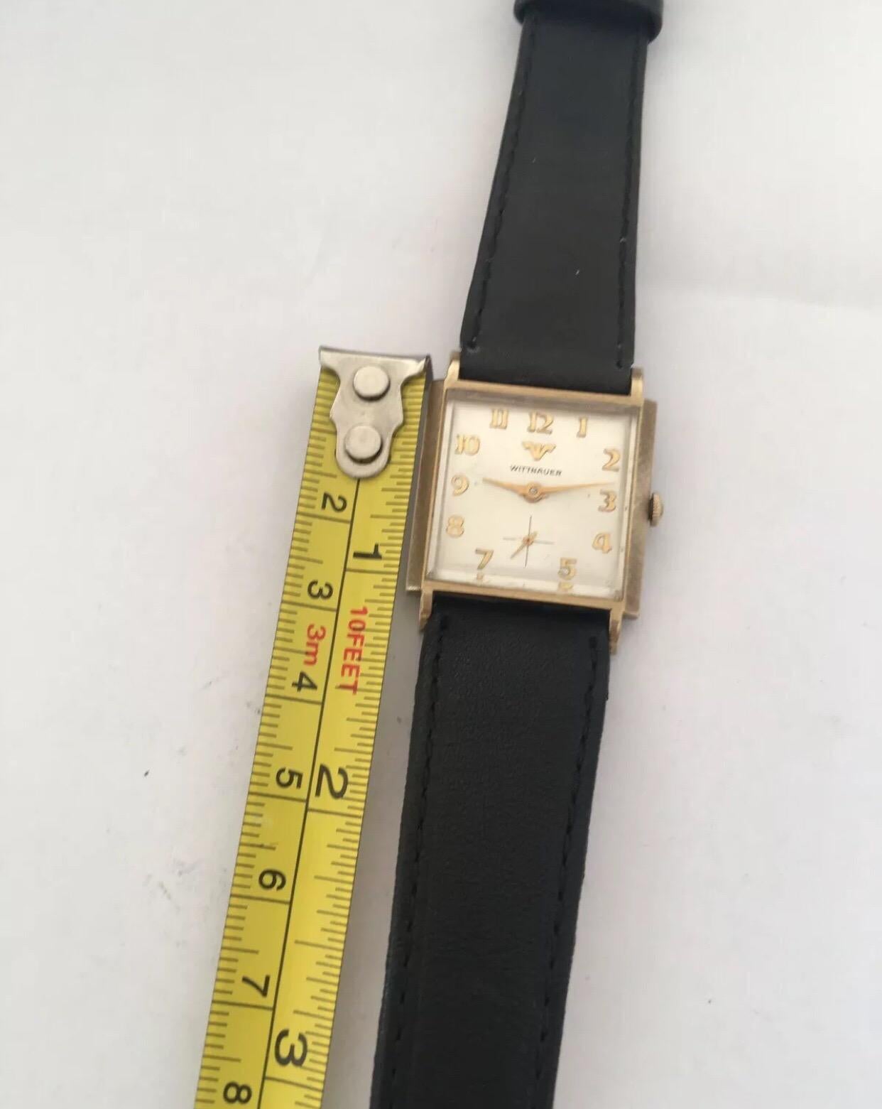 1940s Vintage Wittnauer 10 Karat Gold Filled with Stainless Steel Case Back In Good Condition For Sale In Carlisle, GB