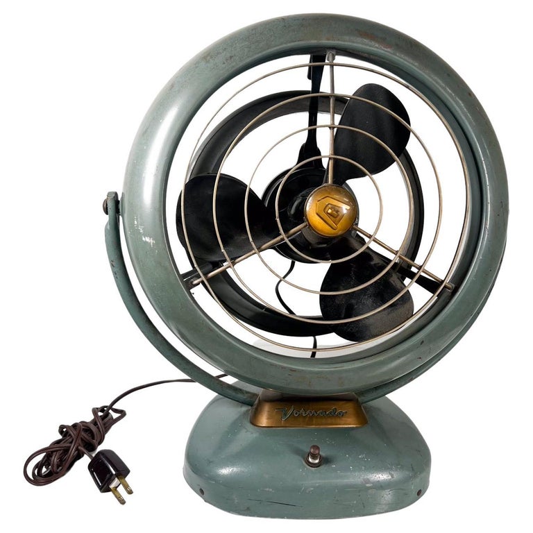 Ventilatore da tavolo elettrico antico in metallo Greene and Greene degli  anni '40 Vornado su 1stDibs | ventilatori antichi