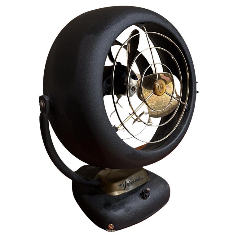 1940s Vornado Antique Electric Powerful Metal Desk Table Fan For