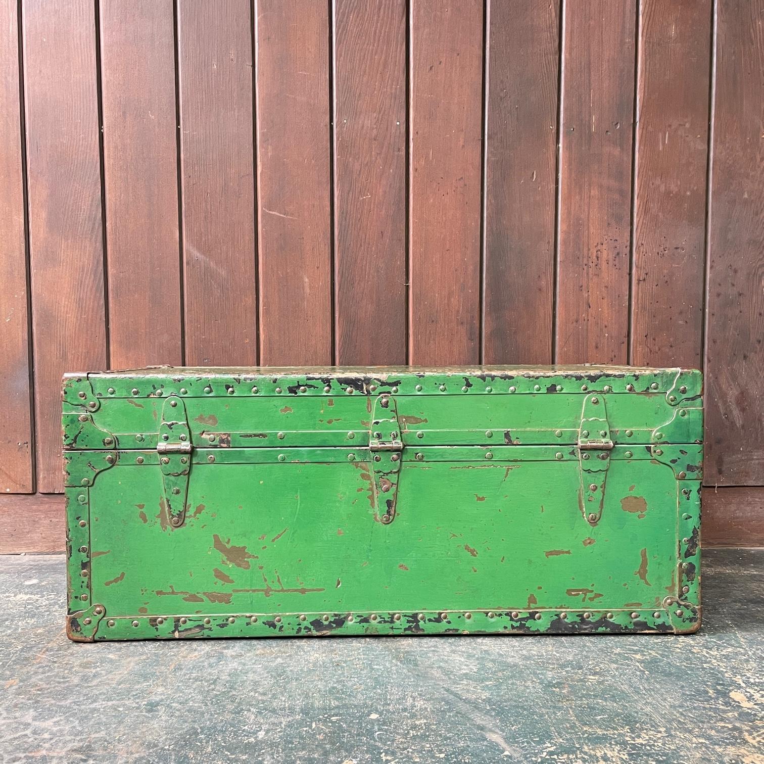 1940s Vulcanized US Army Trunk Box Table Pedestal Retail Display Heavy Patina 2