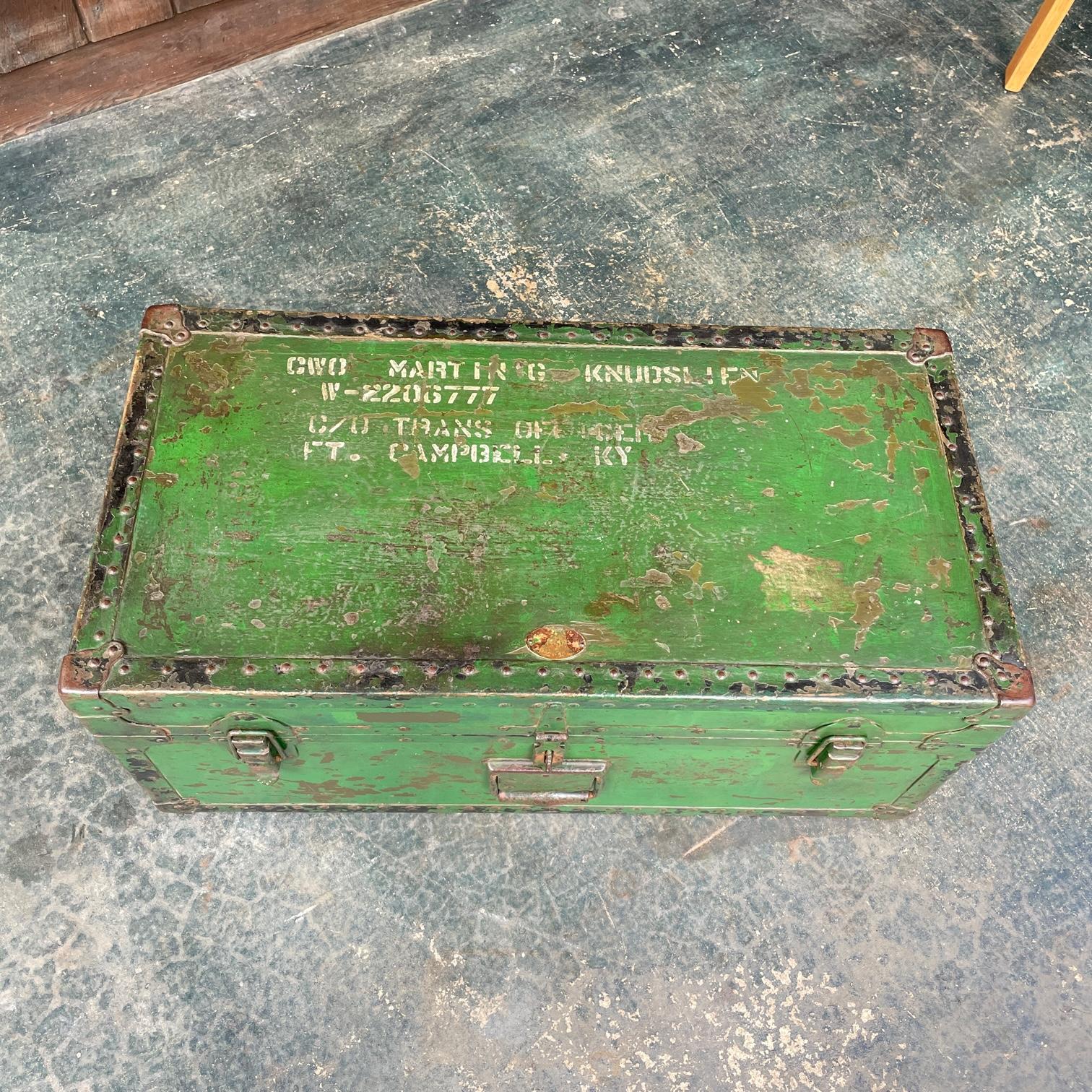 American 1940s Vulcanized US Army Trunk Box Table Pedestal Retail Display Heavy Patina