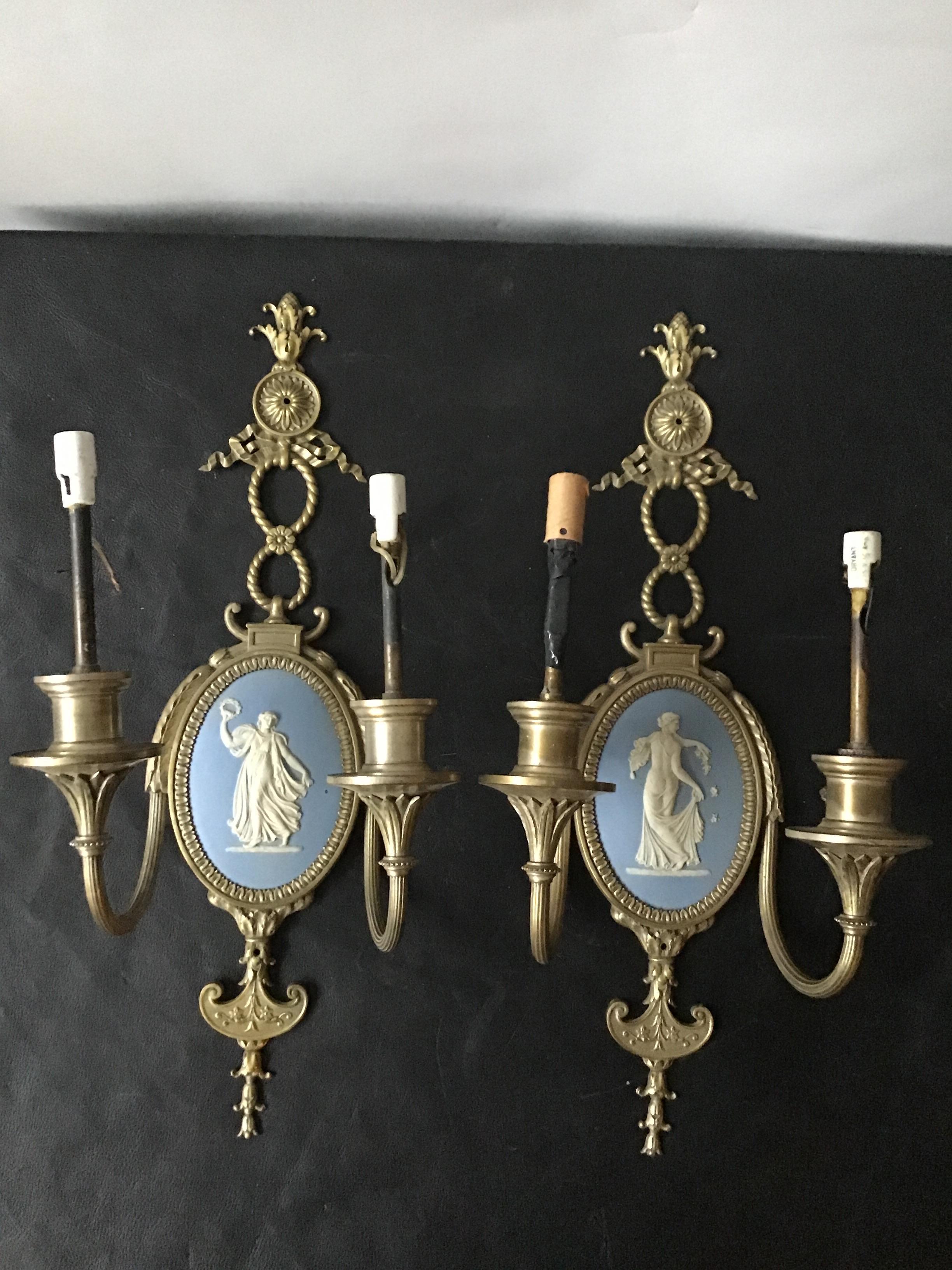 1940s Wedgwood Sconces In Good Condition For Sale In Tarrytown, NY
