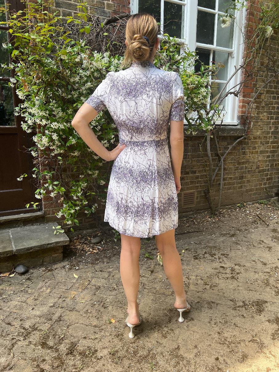 1940s White and Purple Rayon Floral Print Shirtwaister Dress For Sale 1