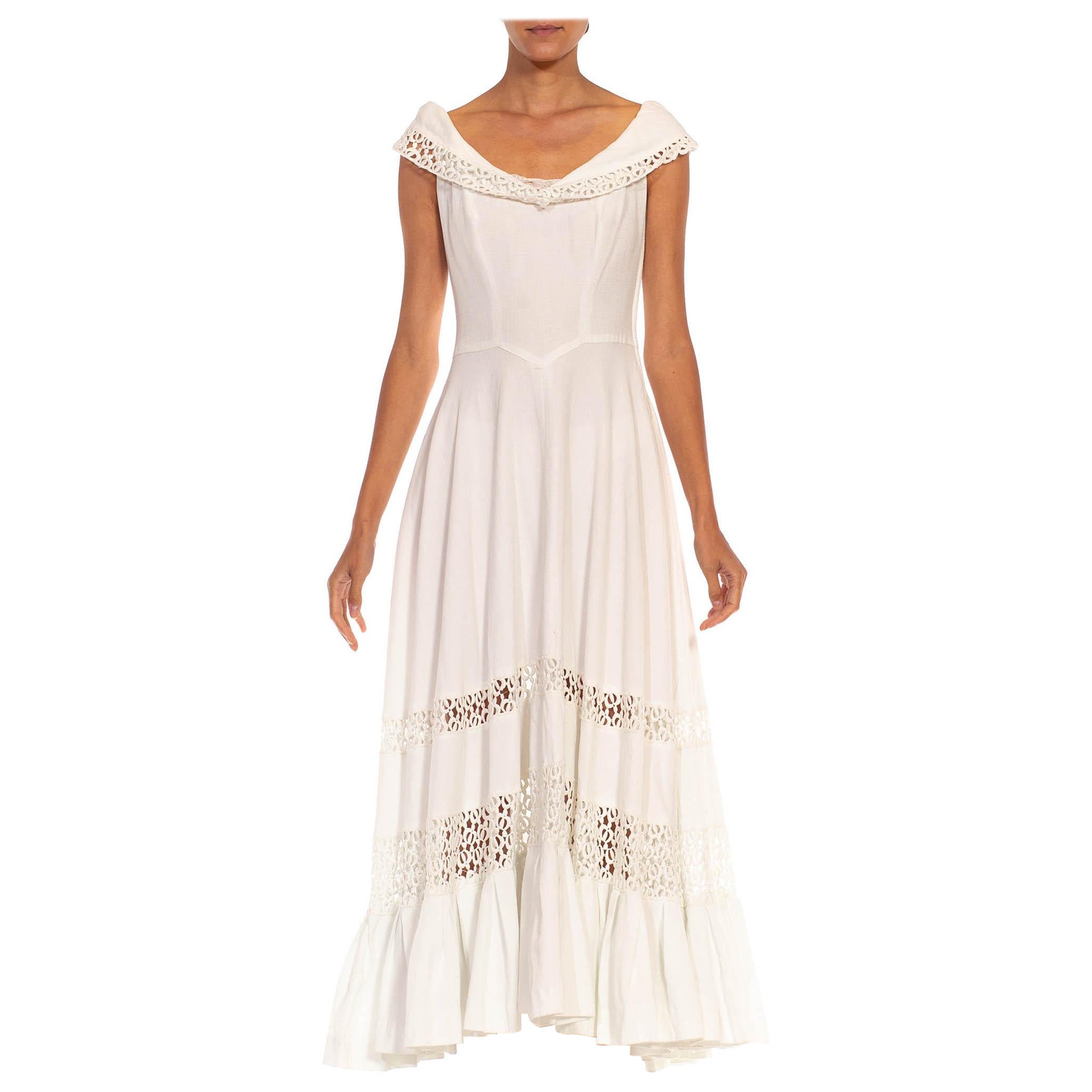 1940S Robe à épaules découvertes en piqué de coton blanc