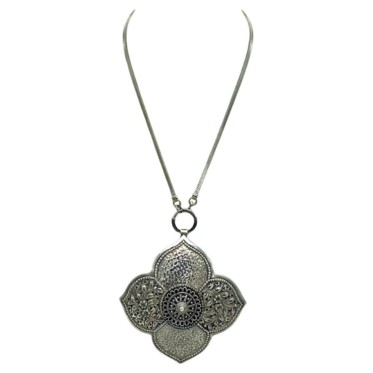 1940s White Gold Filled Link Necklace with Large Sterling Pendant For Sale