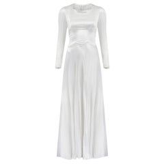 Abito da sposa anni '40 in raso bianco con strascico